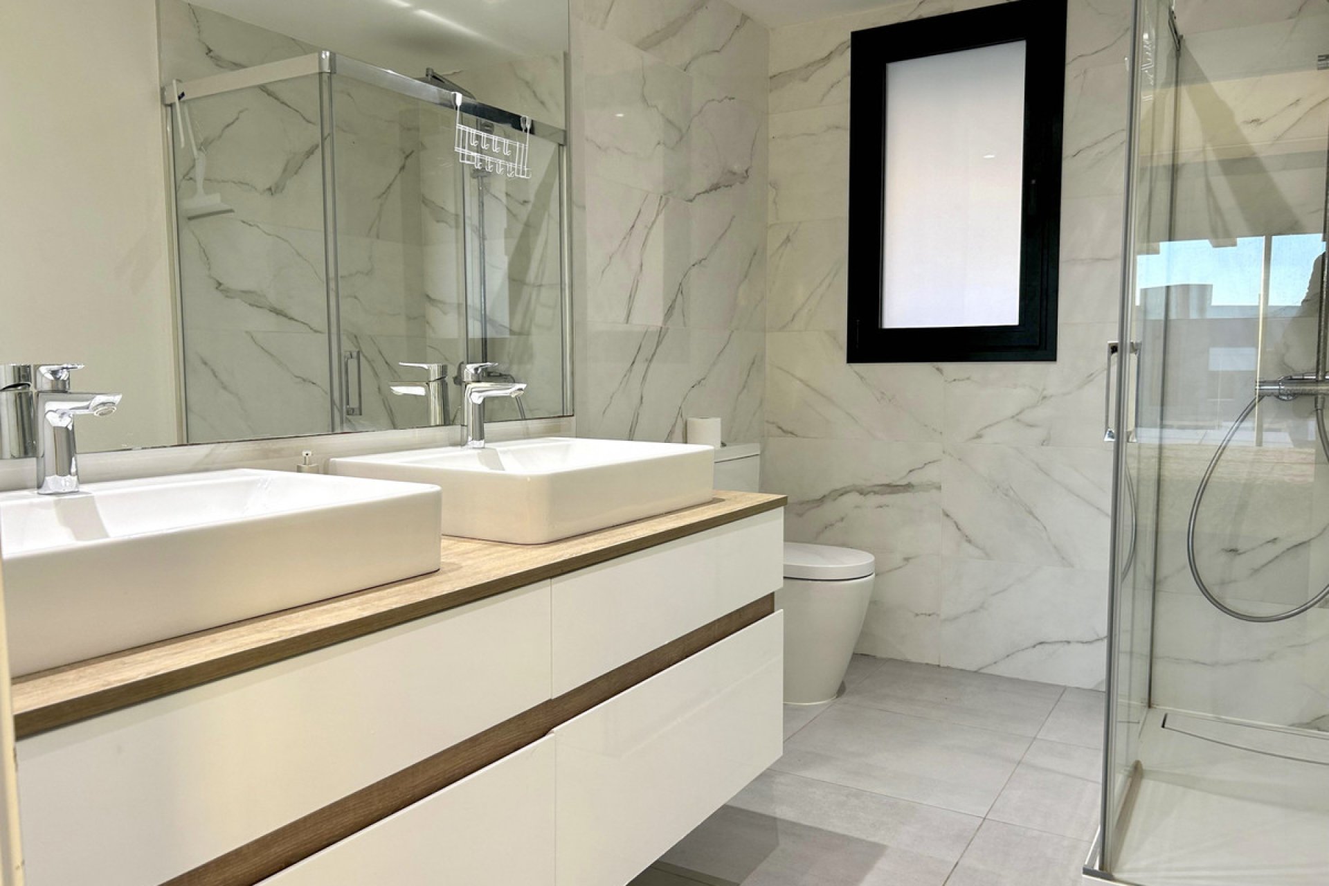 Reventa - Apartamento / piso - Estepona