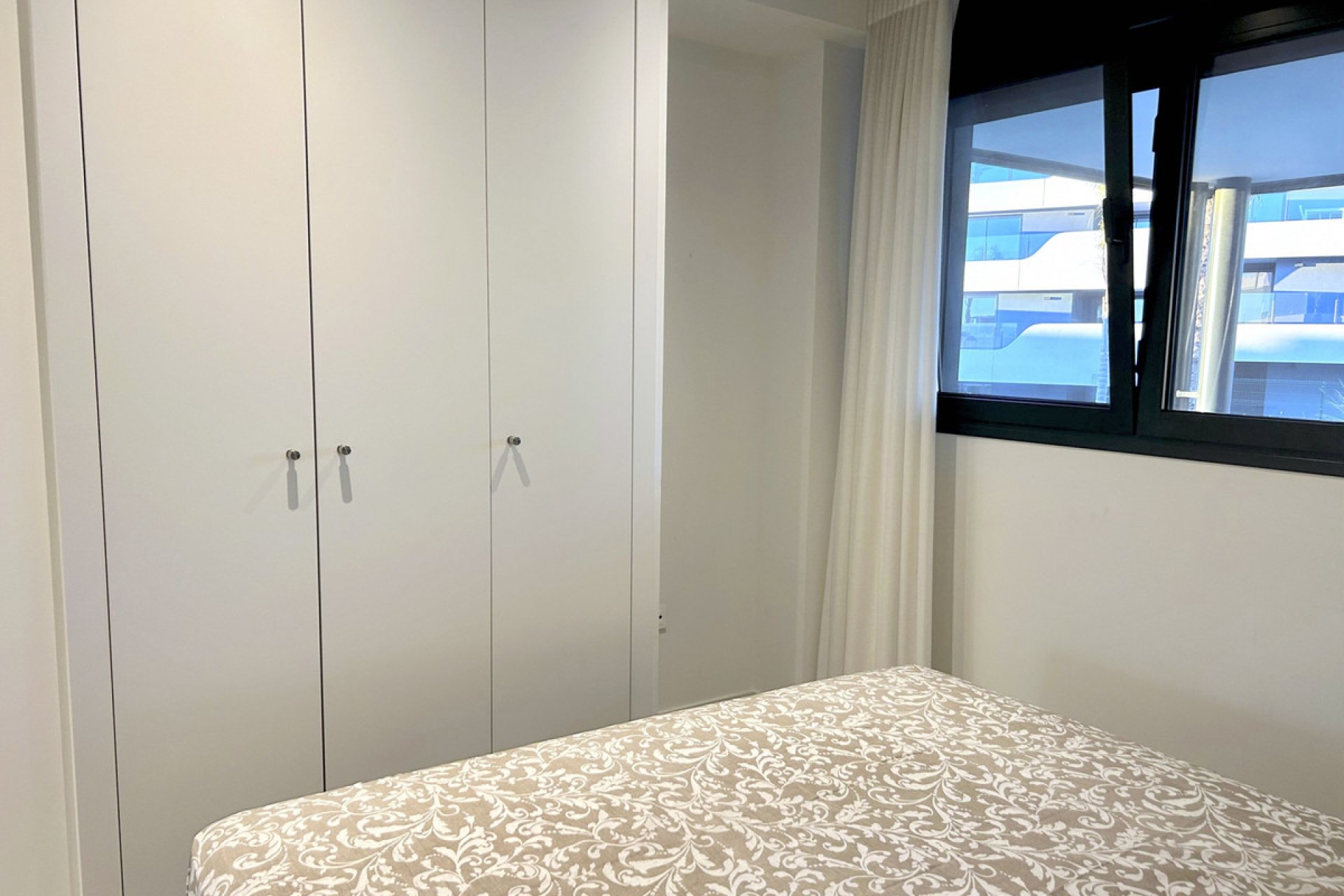 Reventa - Apartamento / piso - Estepona