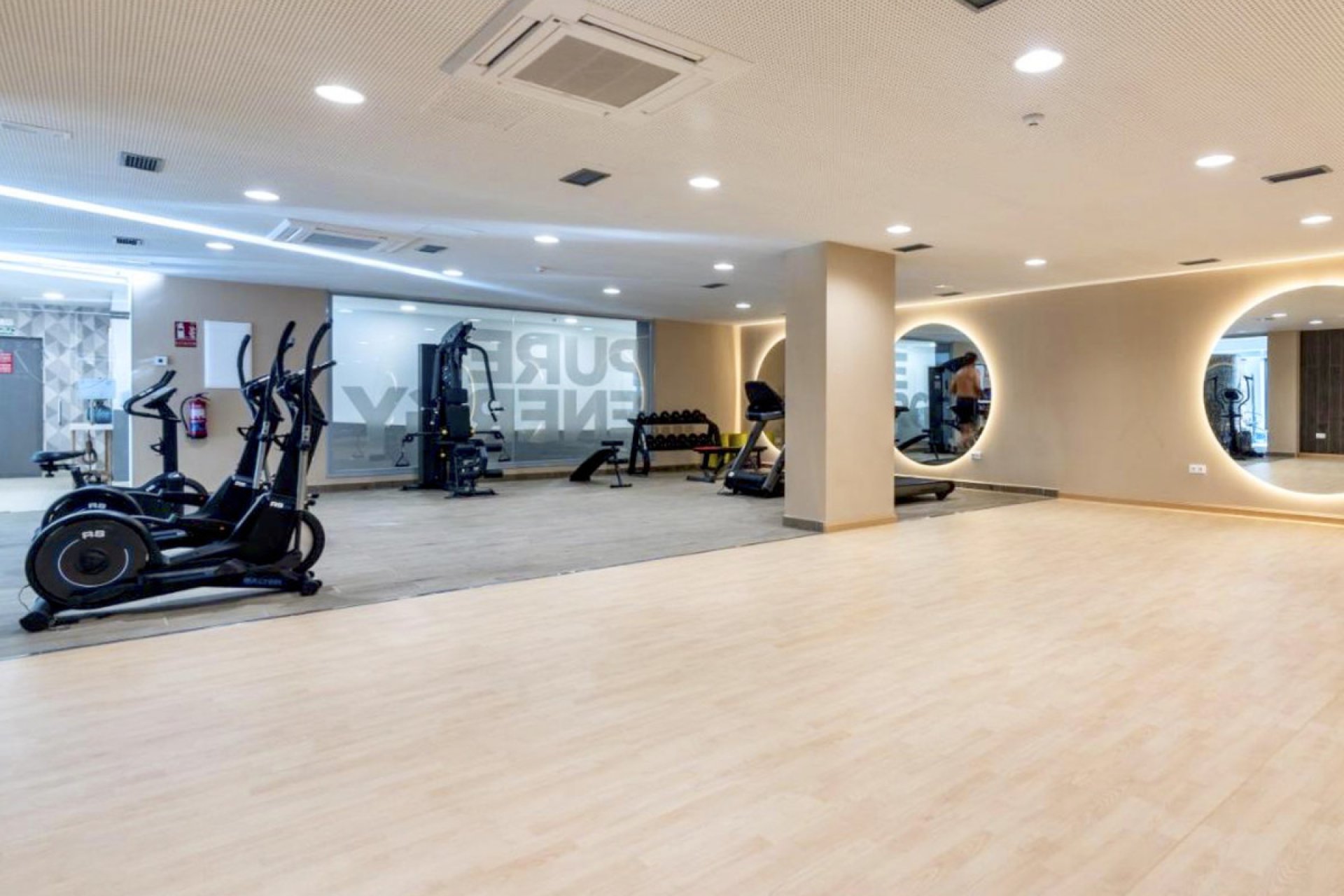 Reventa - Apartamento / piso - Estepona