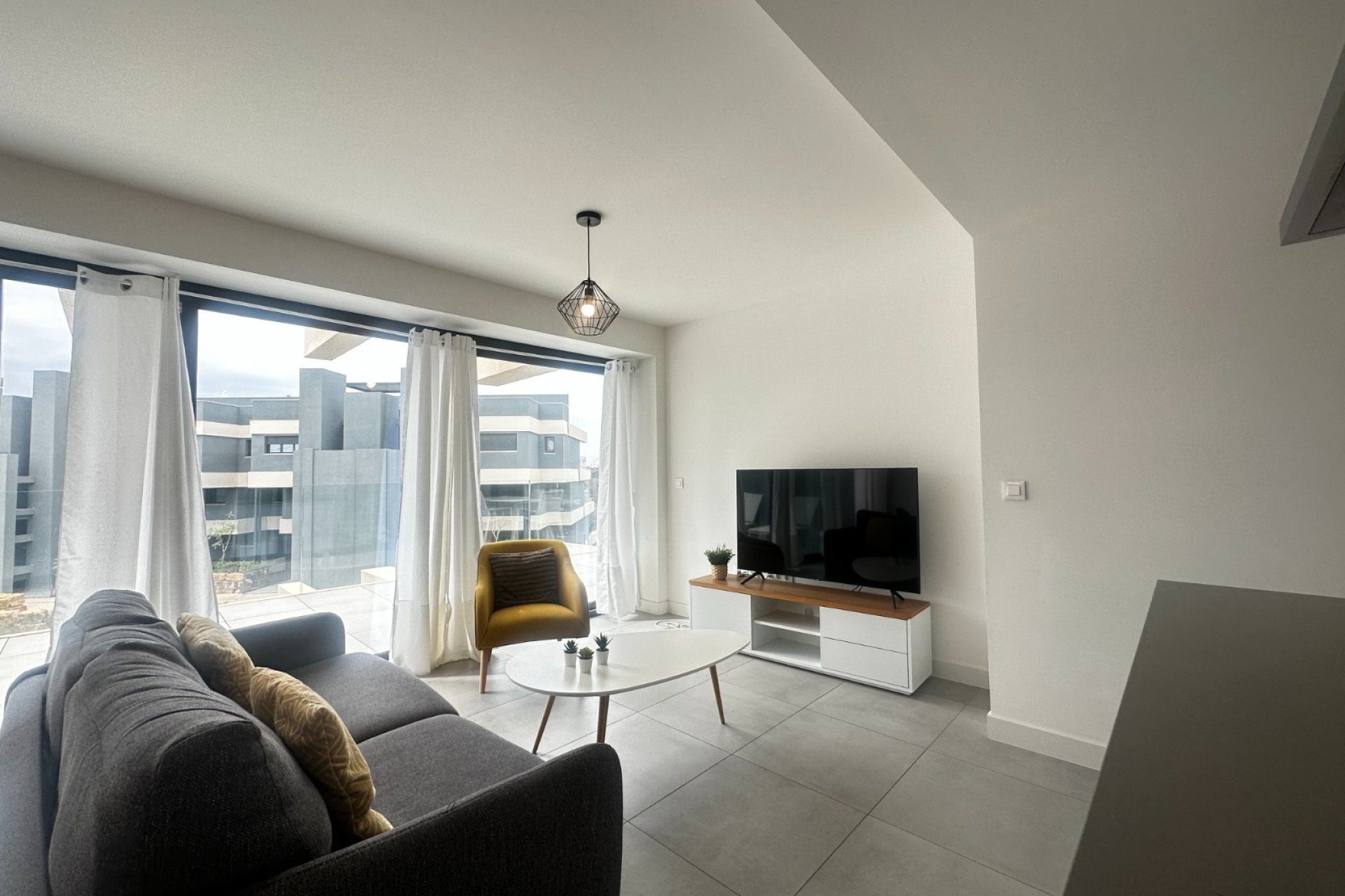 Reventa - Apartamento / piso - Estepona