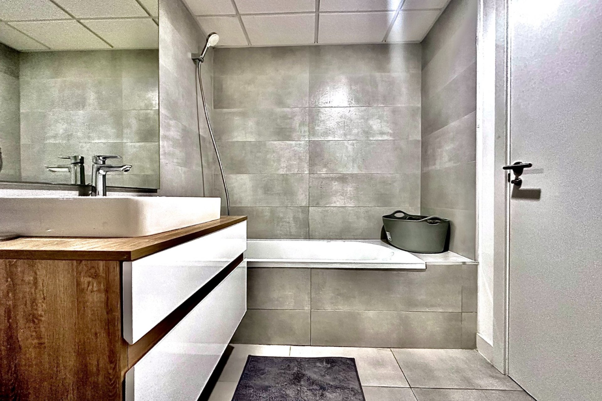 Reventa - Apartamento / piso - Estepona