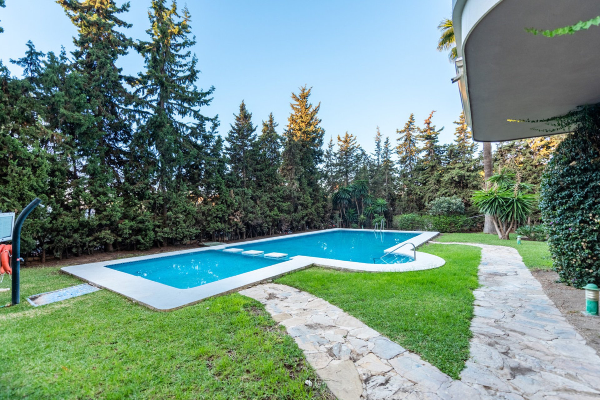 Reventa - Apartamento / piso - Nueva Andalucía - Nueva Andalucia