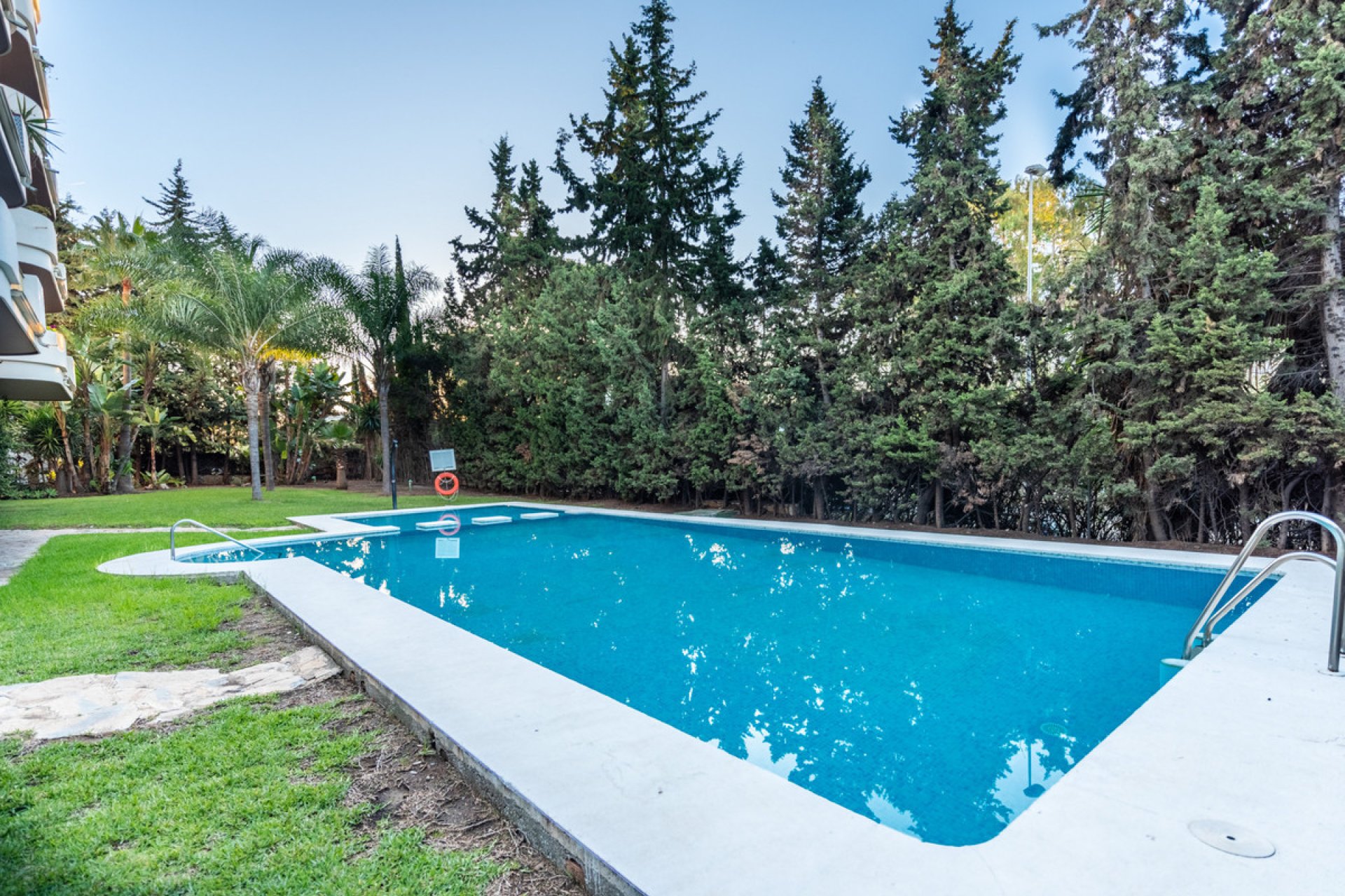 Reventa - Apartamento / piso - Nueva Andalucía - Nueva Andalucia