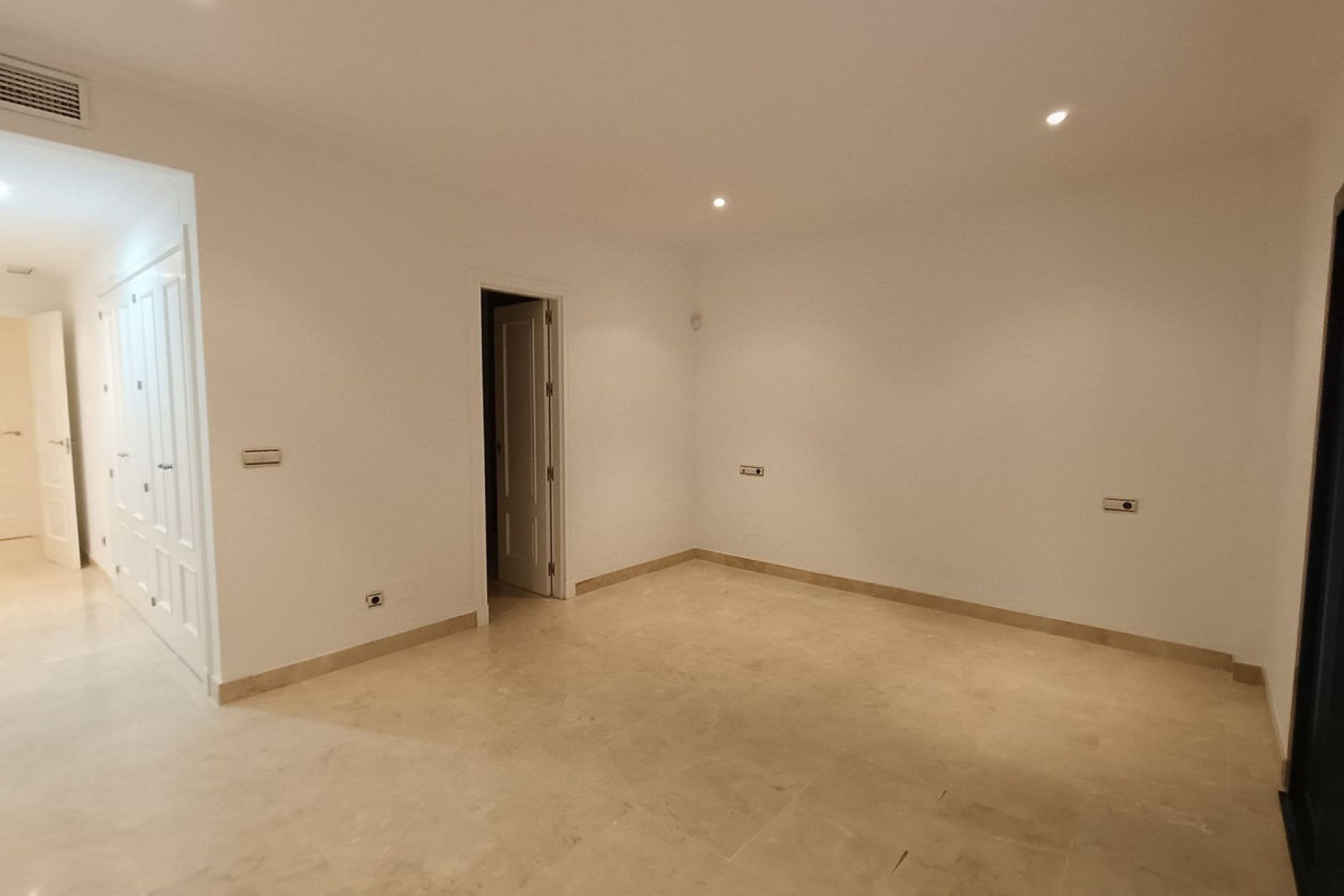 Reventa - Apartment - Ground Floor Apartment - San Roque Club