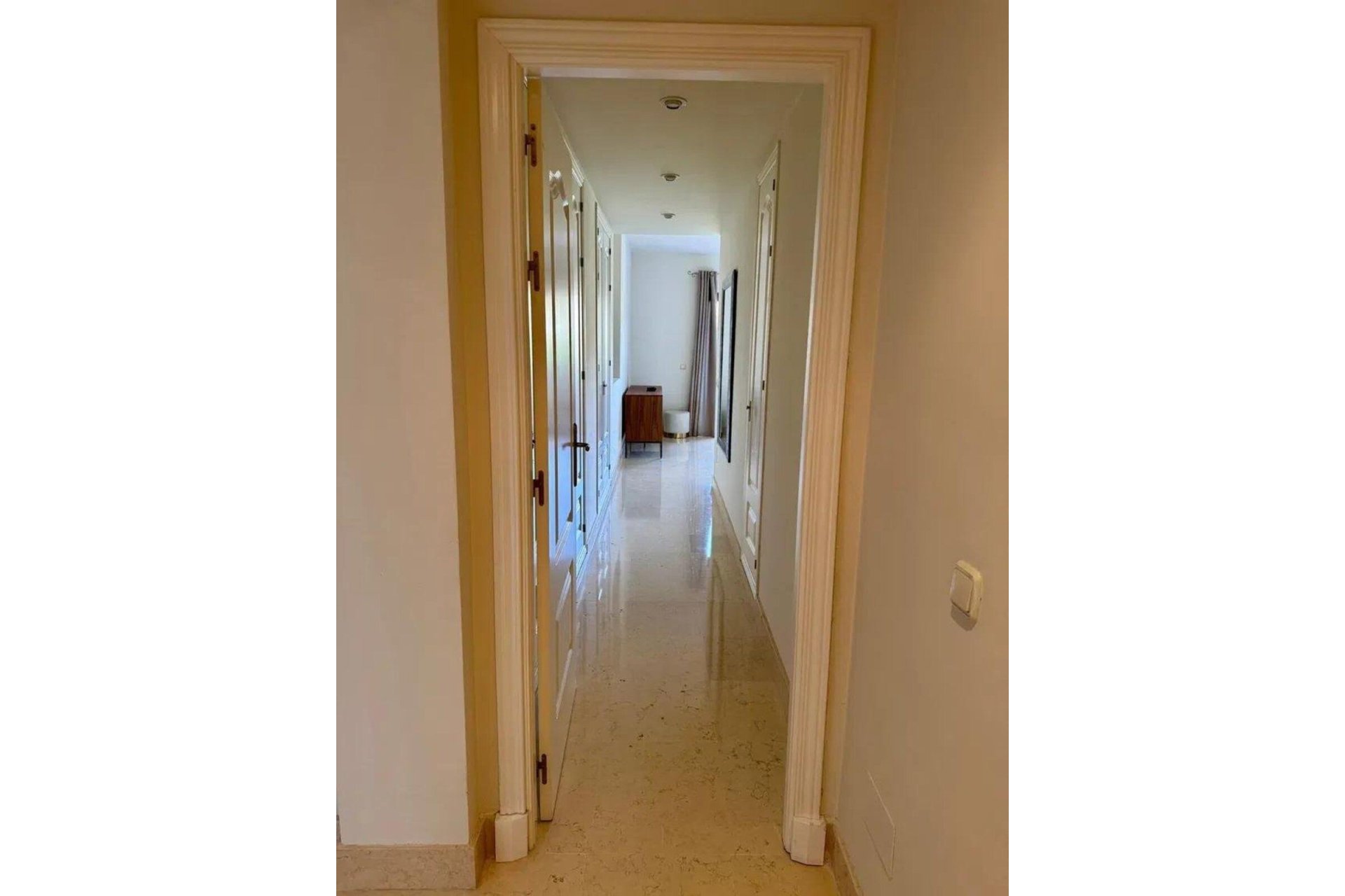 Reventa - Apartment - Middle Floor Apartment - Benahavís - Benahavís Centro