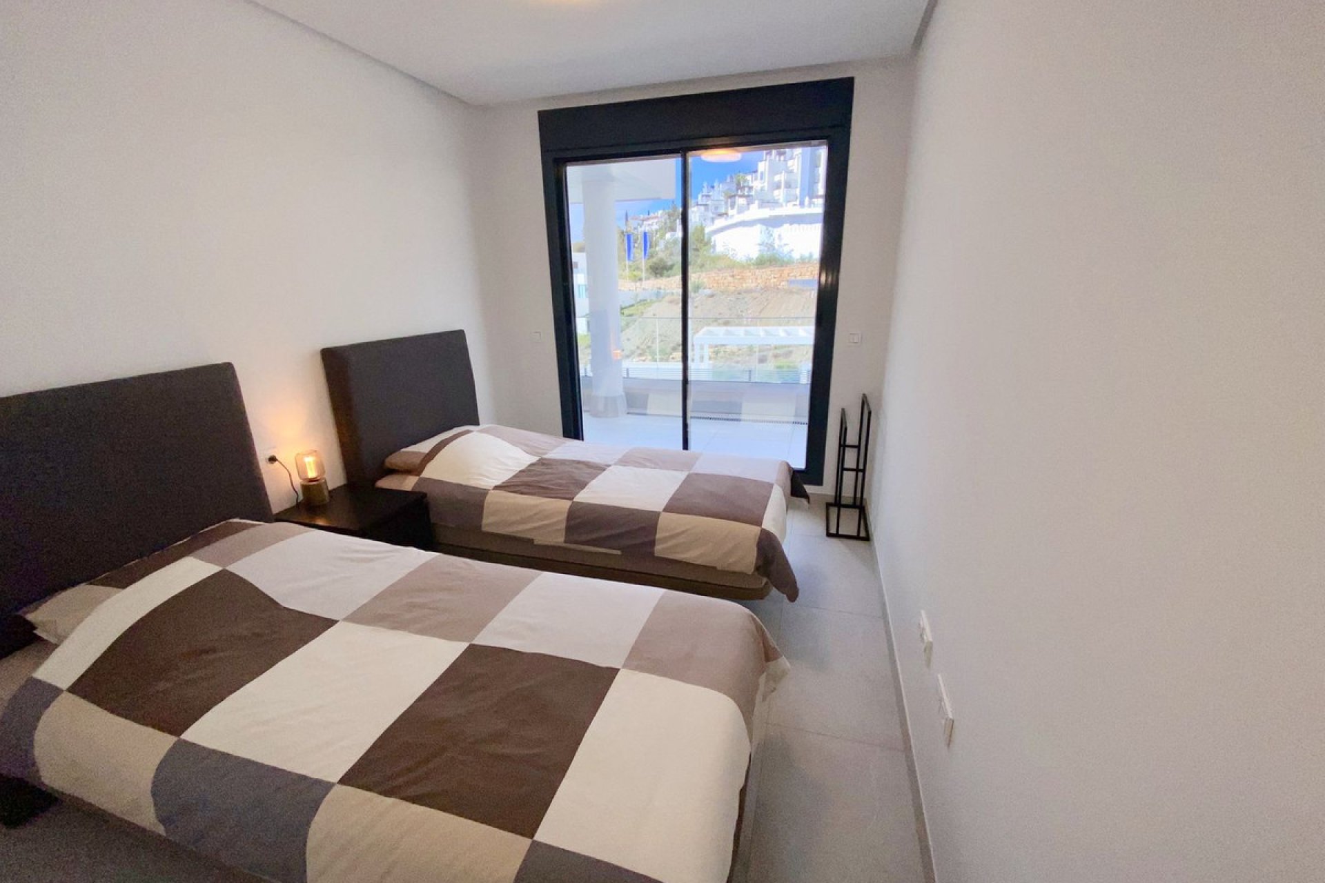 Reventa - Apartment - Middle Floor Apartment - Benahavís - Benahavís Centro