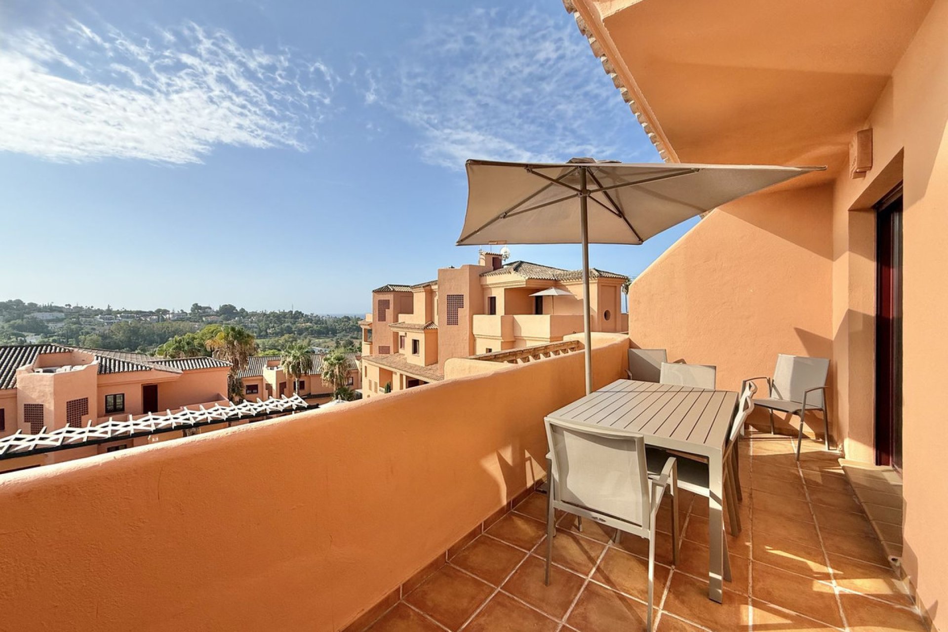 Reventa - Apartment - Middle Floor Apartment - Benahavís - Benahavís Centro