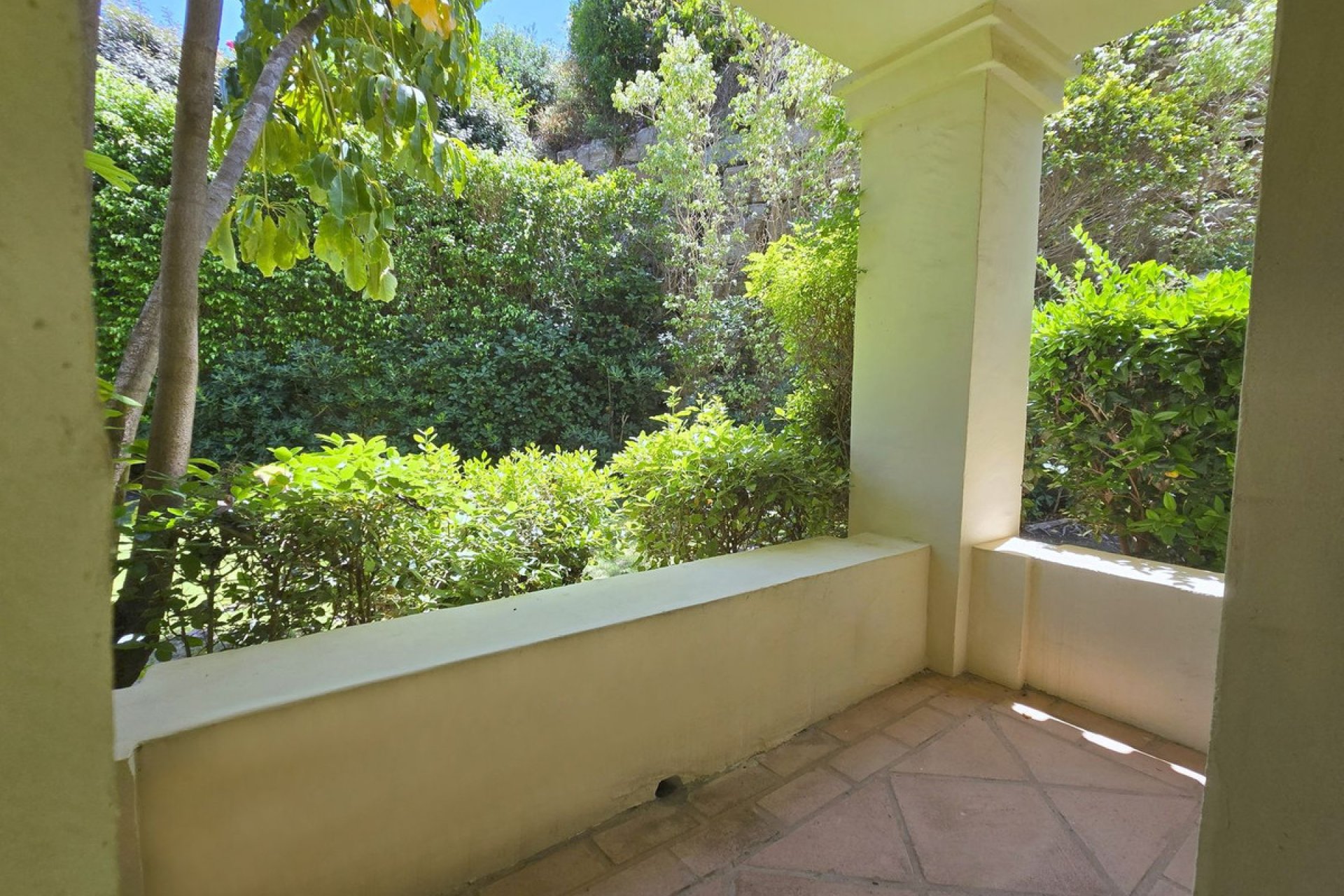 Reventa - Apartment - Middle Floor Apartment - Benahavís - Benahavís Centro