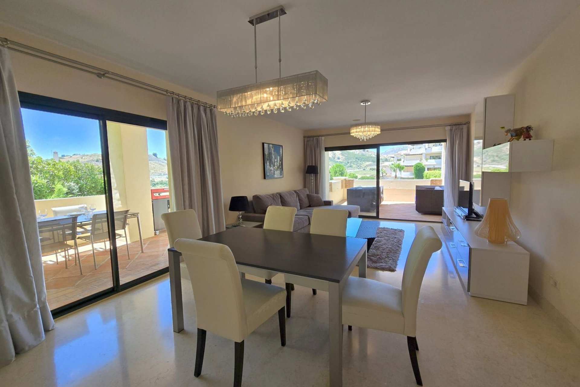 Reventa - Apartment - Middle Floor Apartment - Benahavís - Benahavís Centro