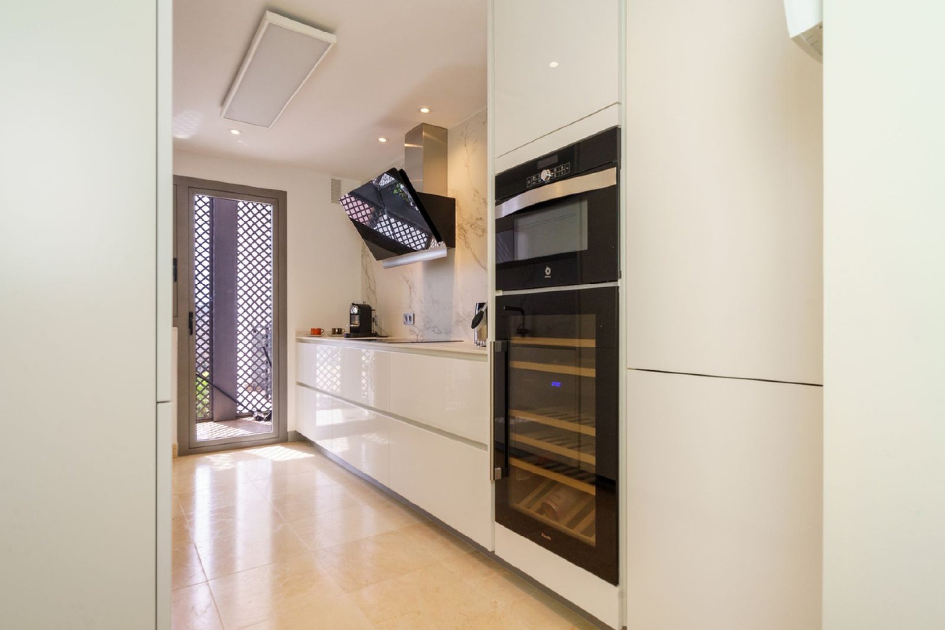 Reventa - Apartment - Middle Floor Apartment - Benahavís - Benahavís Centro