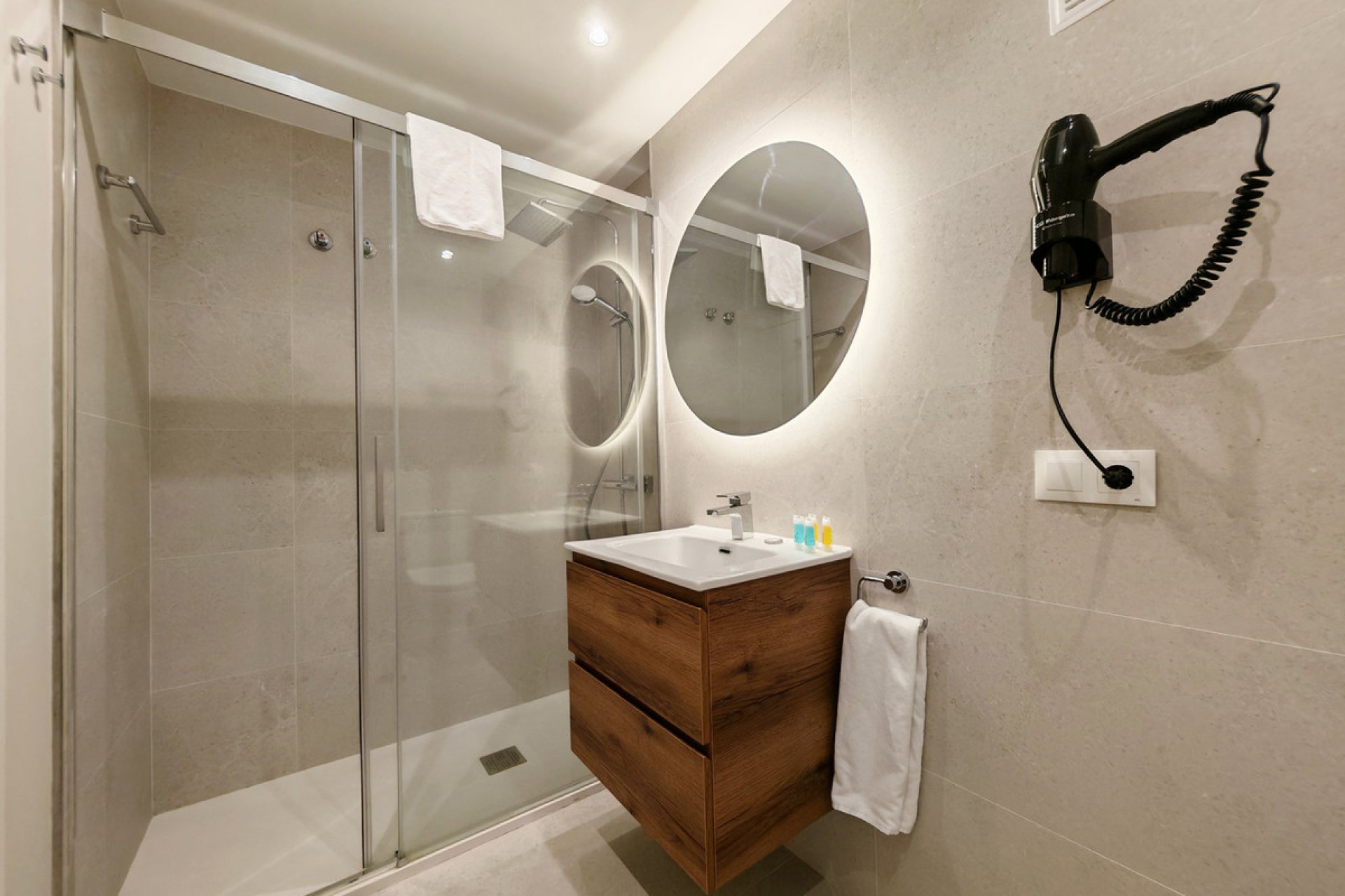 Reventa - Apartment - Middle Floor Apartment - Benahavís - Benahavís Centro