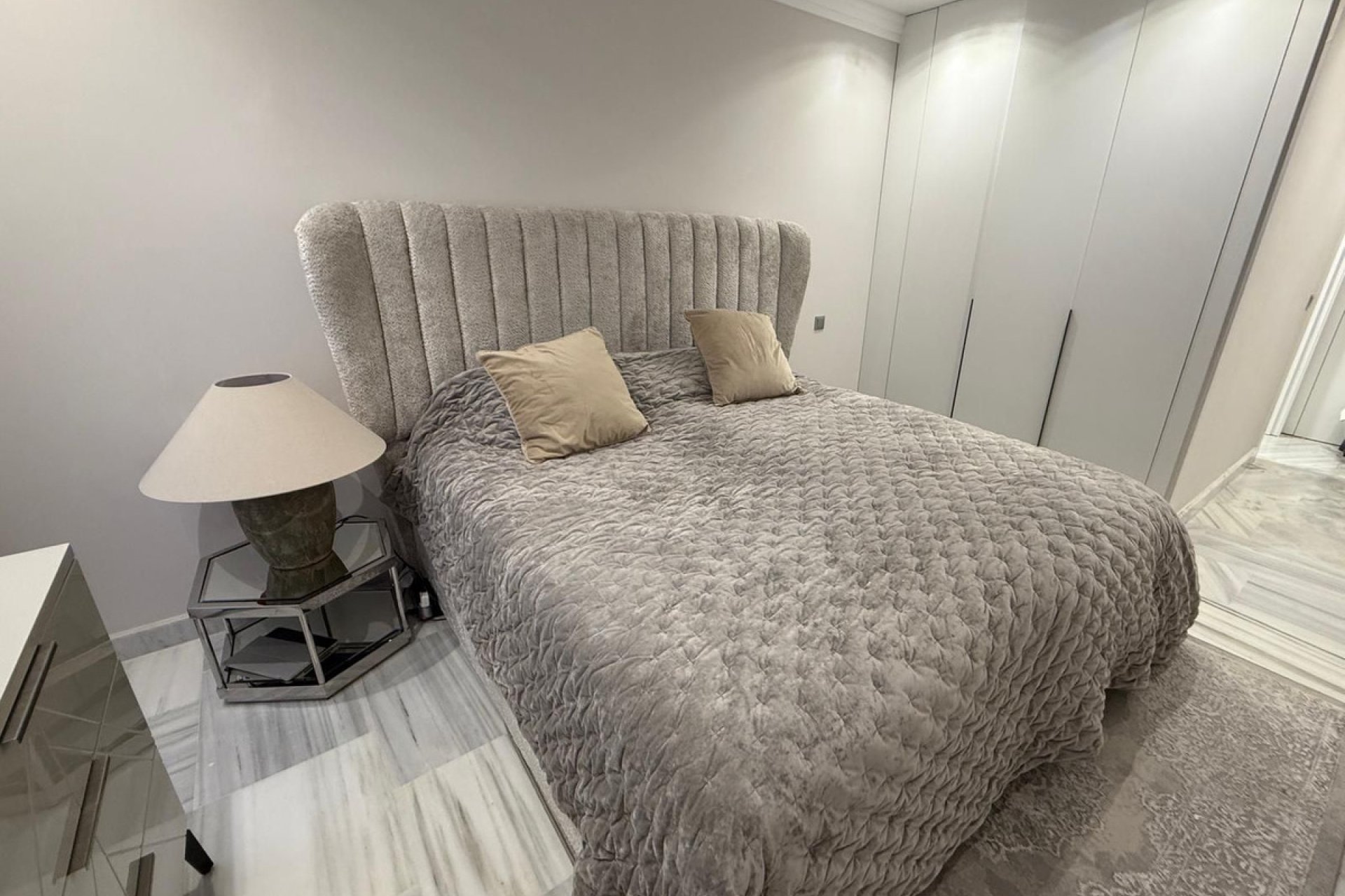 Reventa - Apartment - Middle Floor Apartment - Benahavís - Benahavís Centro