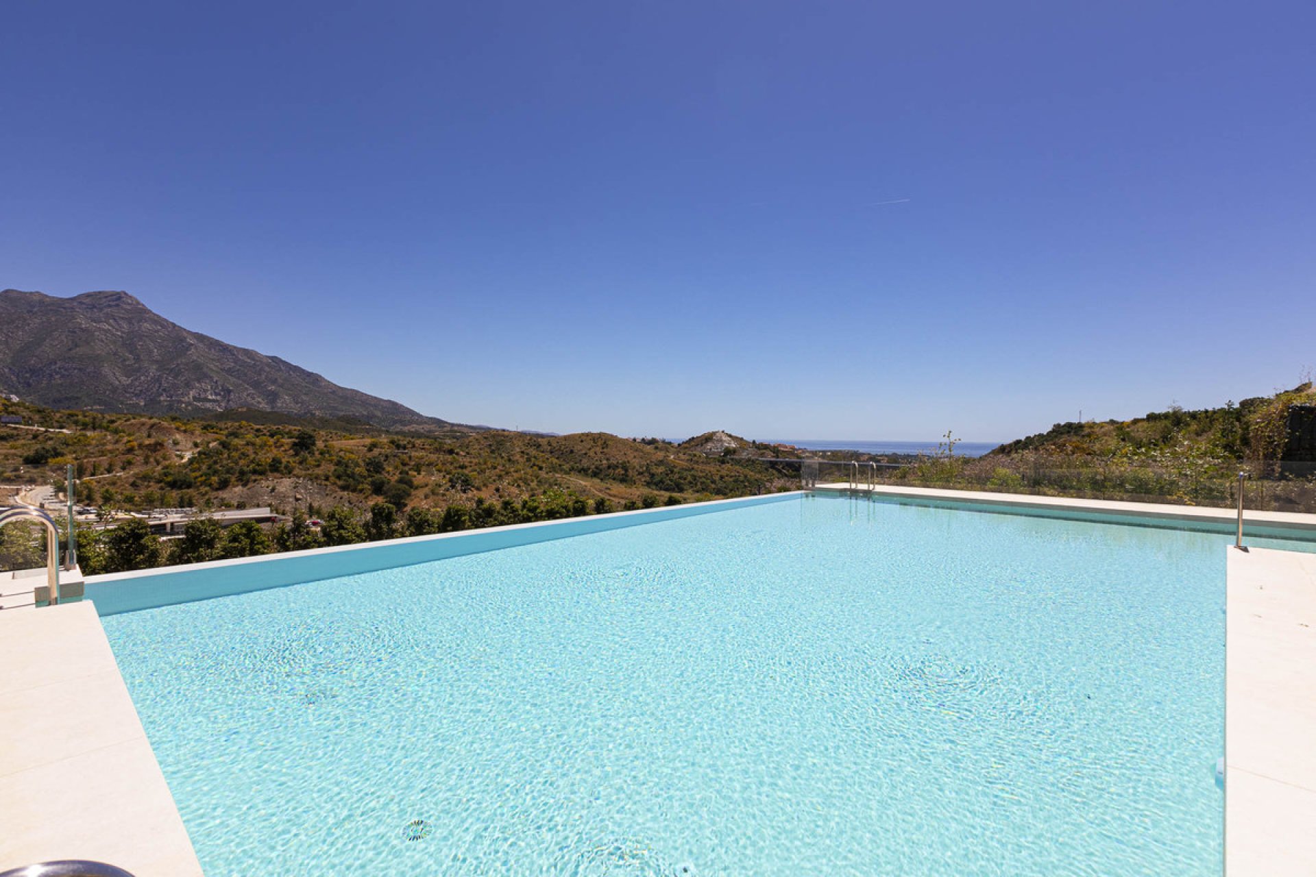 Reventa - Apartment - Middle Floor Apartment - Benahavís - Benahavís Centro