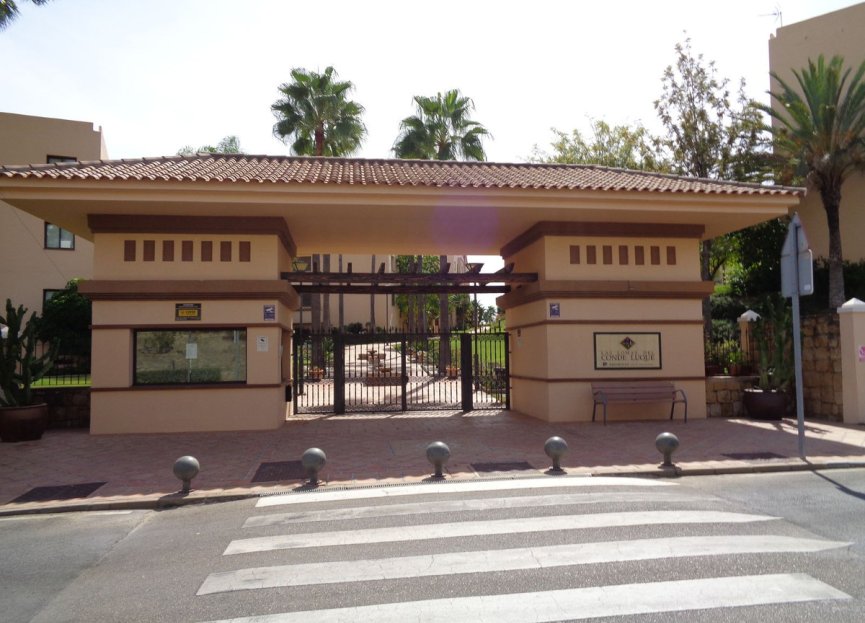 Reventa - Apartment - Middle Floor Apartment - Benahavís - Benahavís Centro