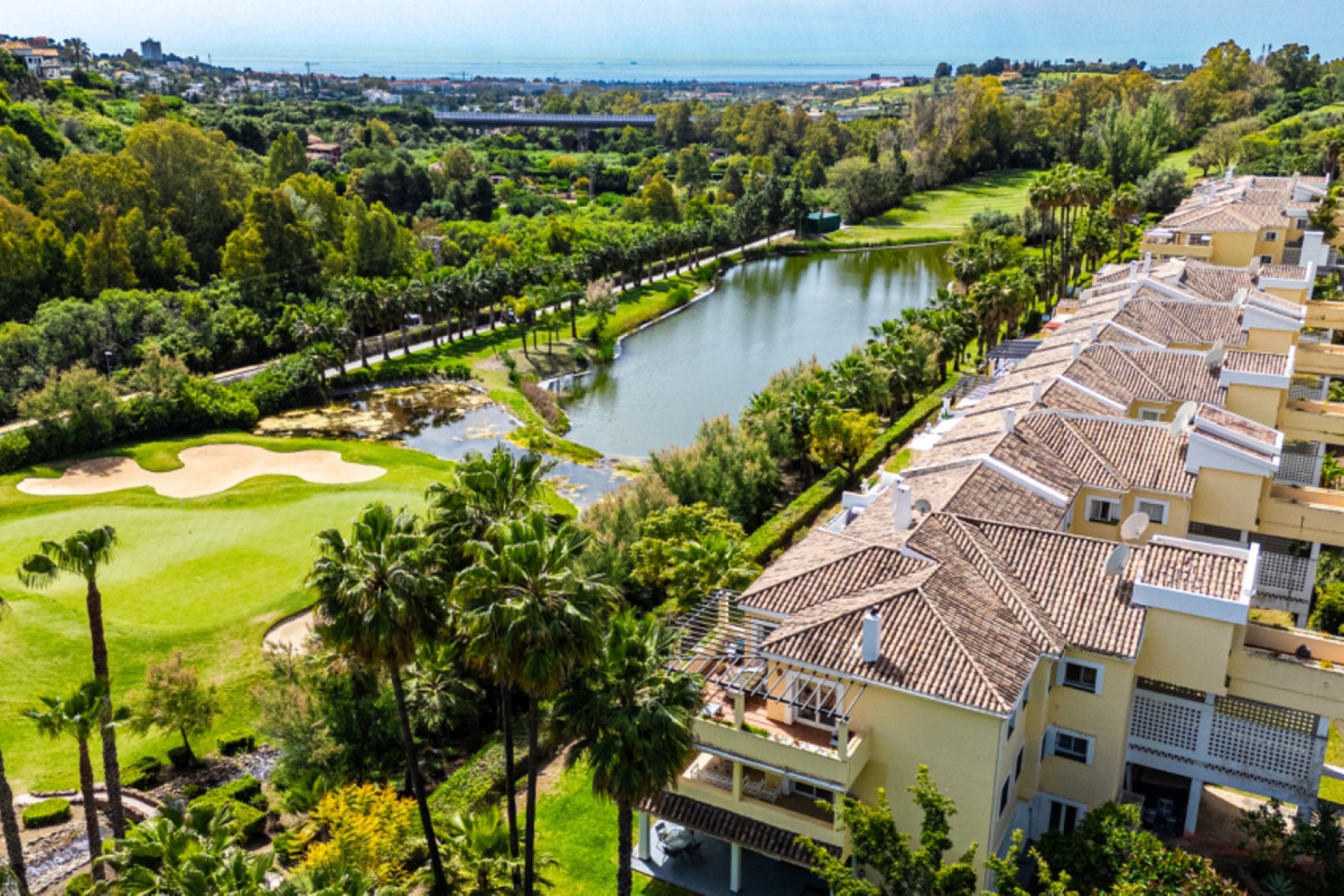 Reventa - Apartment - Middle Floor Apartment - Benahavís - Benahavís Centro