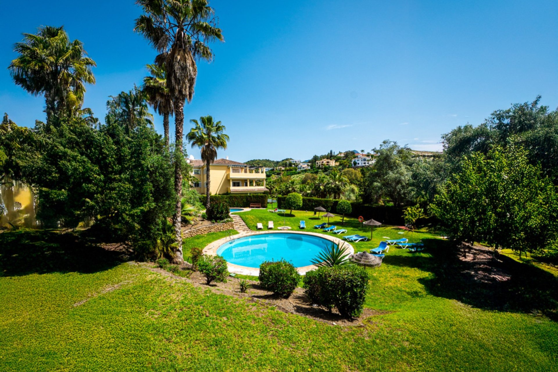 Reventa - Apartment - Middle Floor Apartment - Benahavís - Benahavís Centro