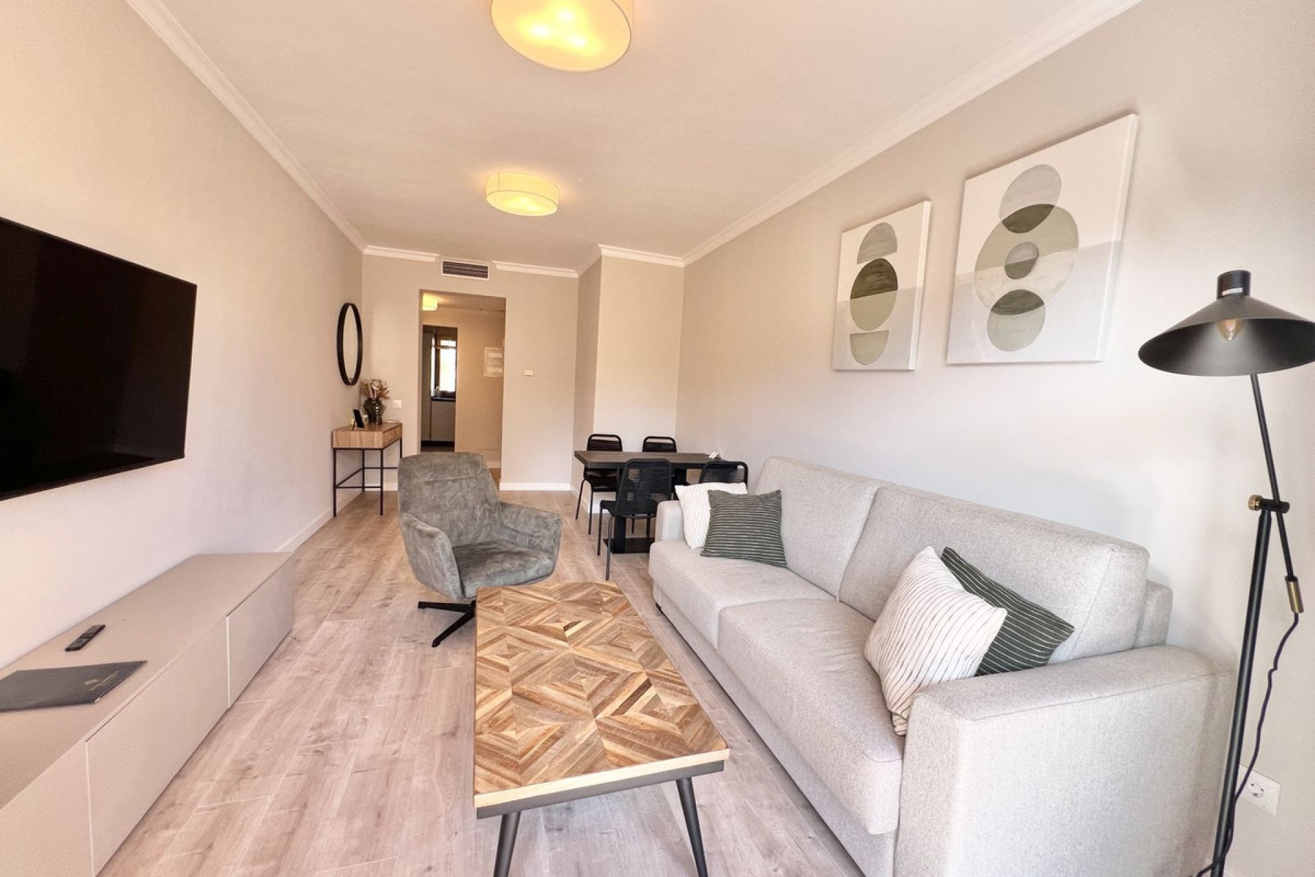 Reventa - Apartment - Middle Floor Apartment - Benahavís - Benahavís Centro