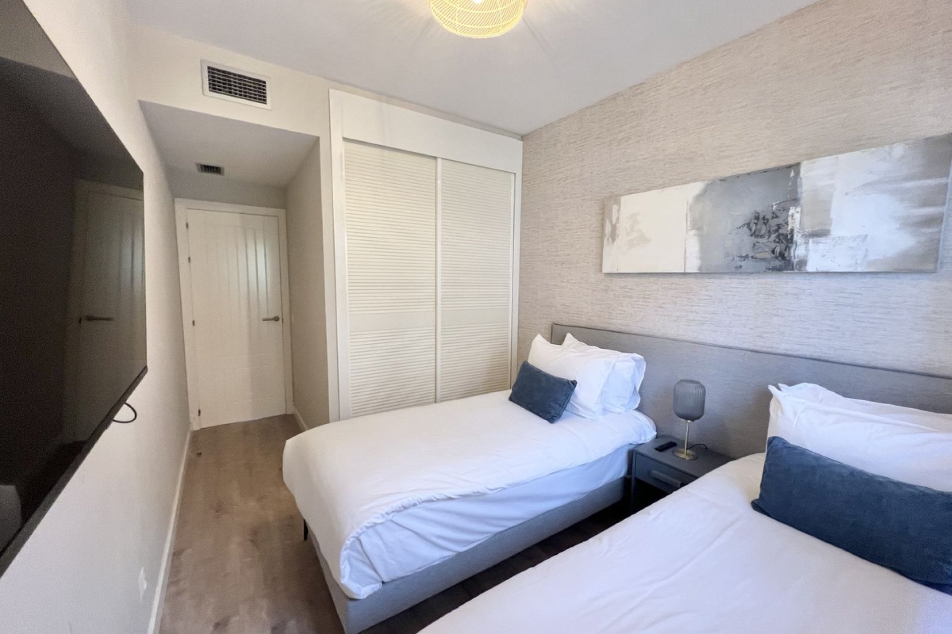 Reventa - Apartment - Middle Floor Apartment - Benahavís - Benahavís Centro