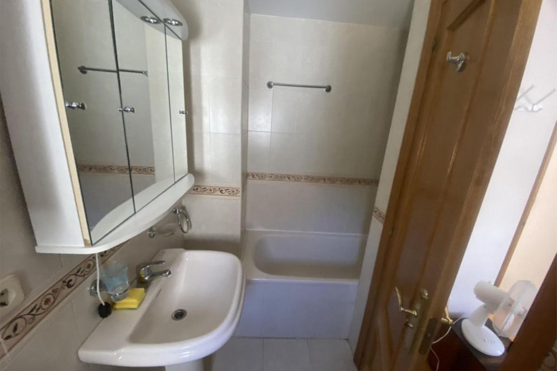 Reventa - Apartment - Middle Floor Apartment - Benahavís - Benahavís Centro