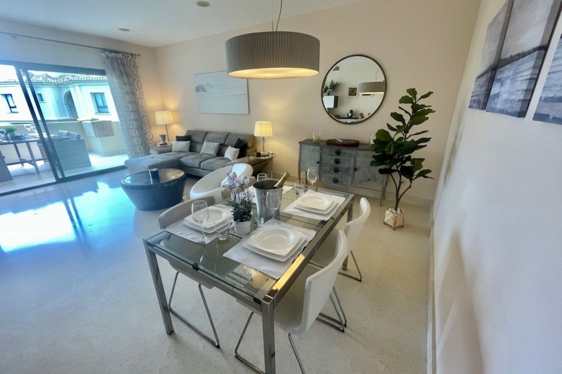 Reventa - Apartment - Middle Floor Apartment - Benahavís - Benahavís Centro