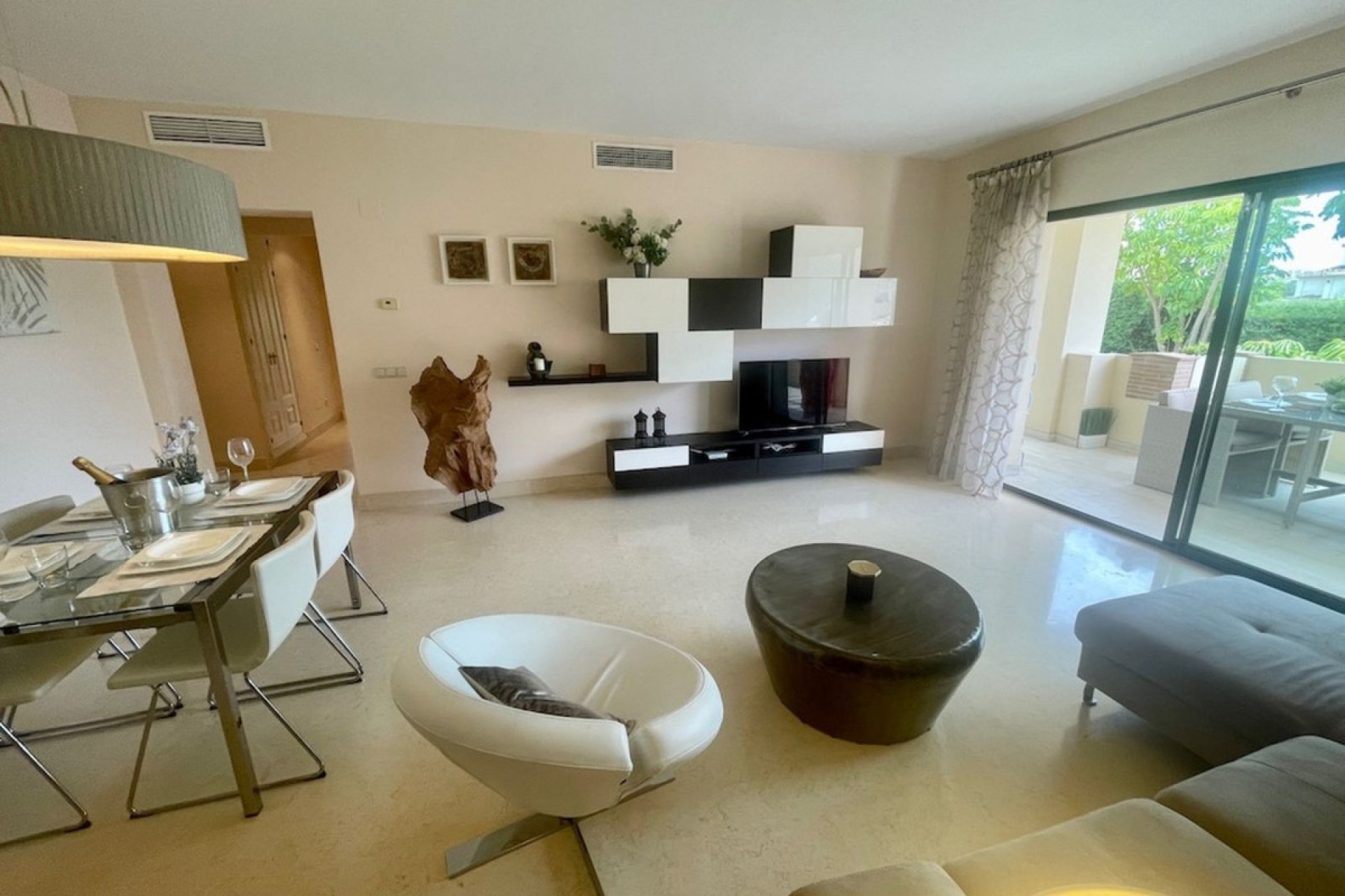 Reventa - Apartment - Middle Floor Apartment - Benahavís - Benahavís Centro