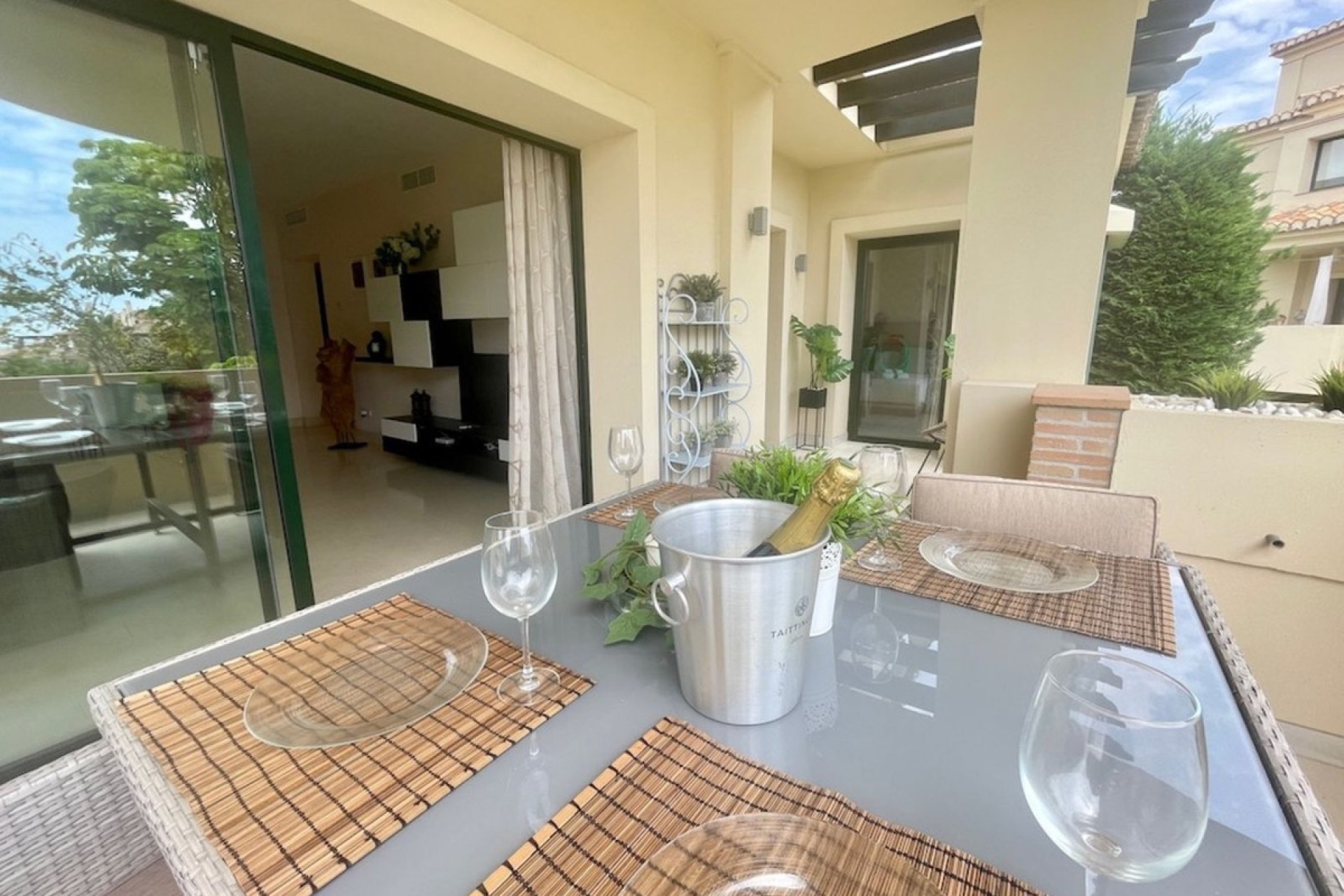 Reventa - Apartment - Middle Floor Apartment - Benahavís - Benahavís Centro