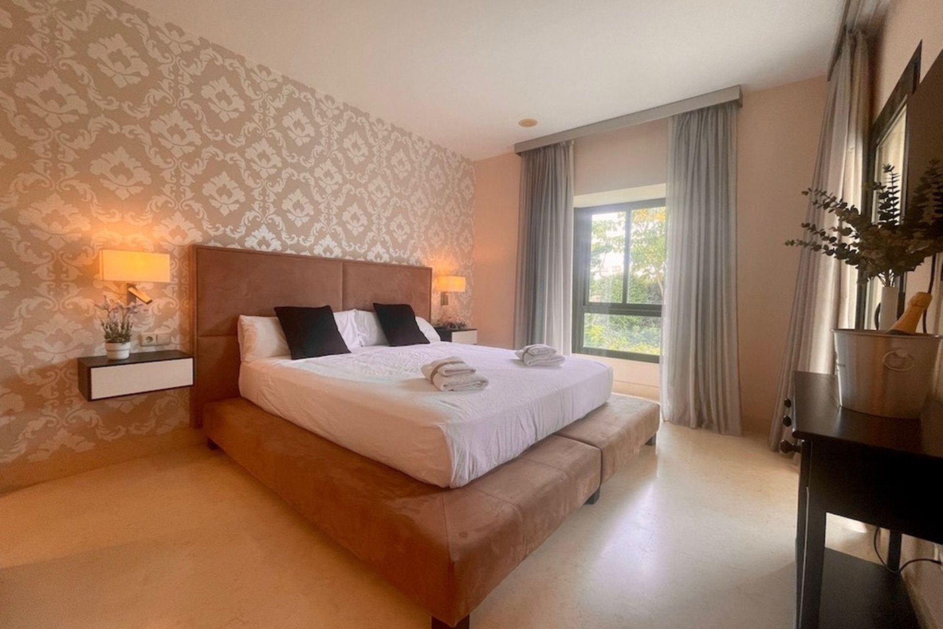 Reventa - Apartment - Middle Floor Apartment - Benahavís - Benahavís Centro