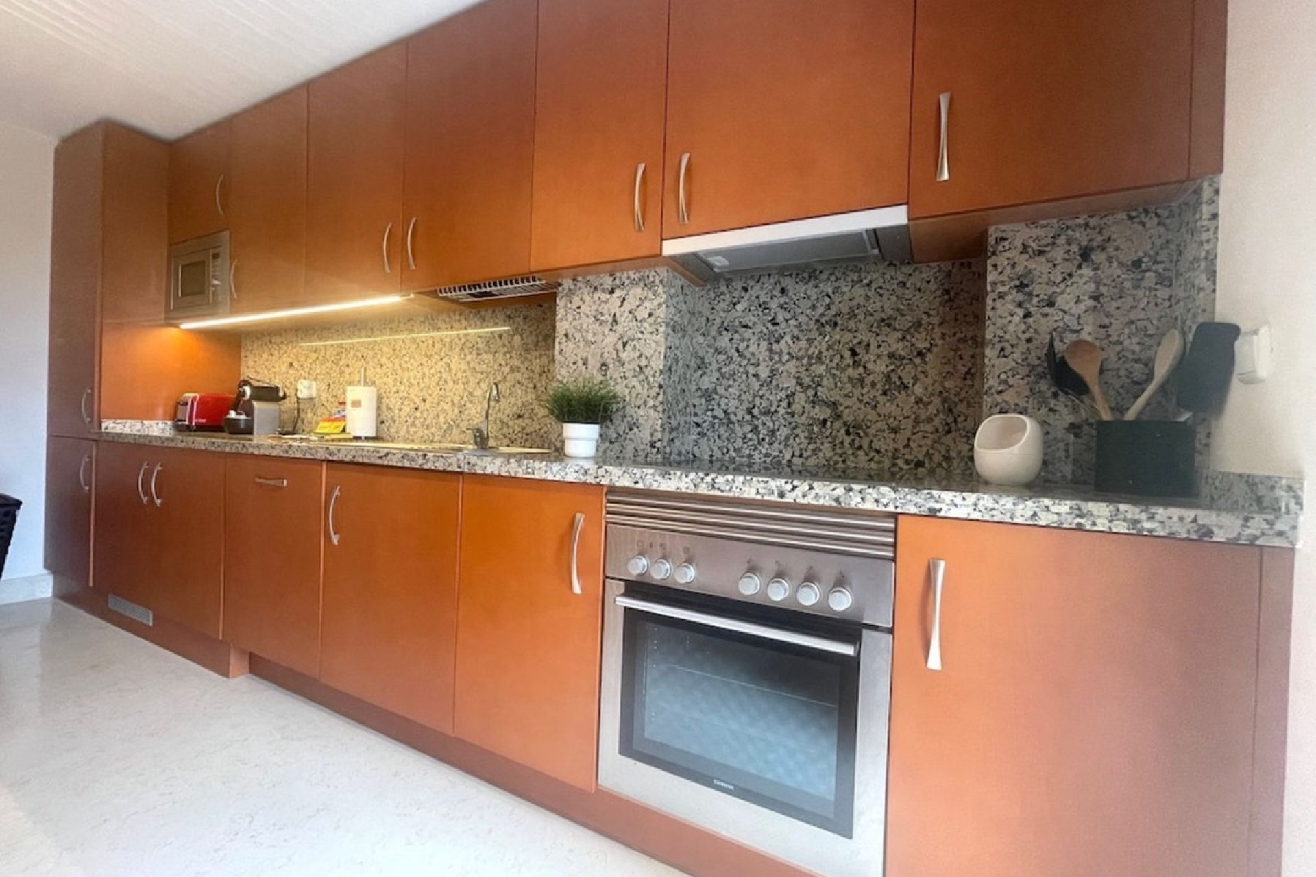 Reventa - Apartment - Middle Floor Apartment - Benahavís - Benahavís Centro