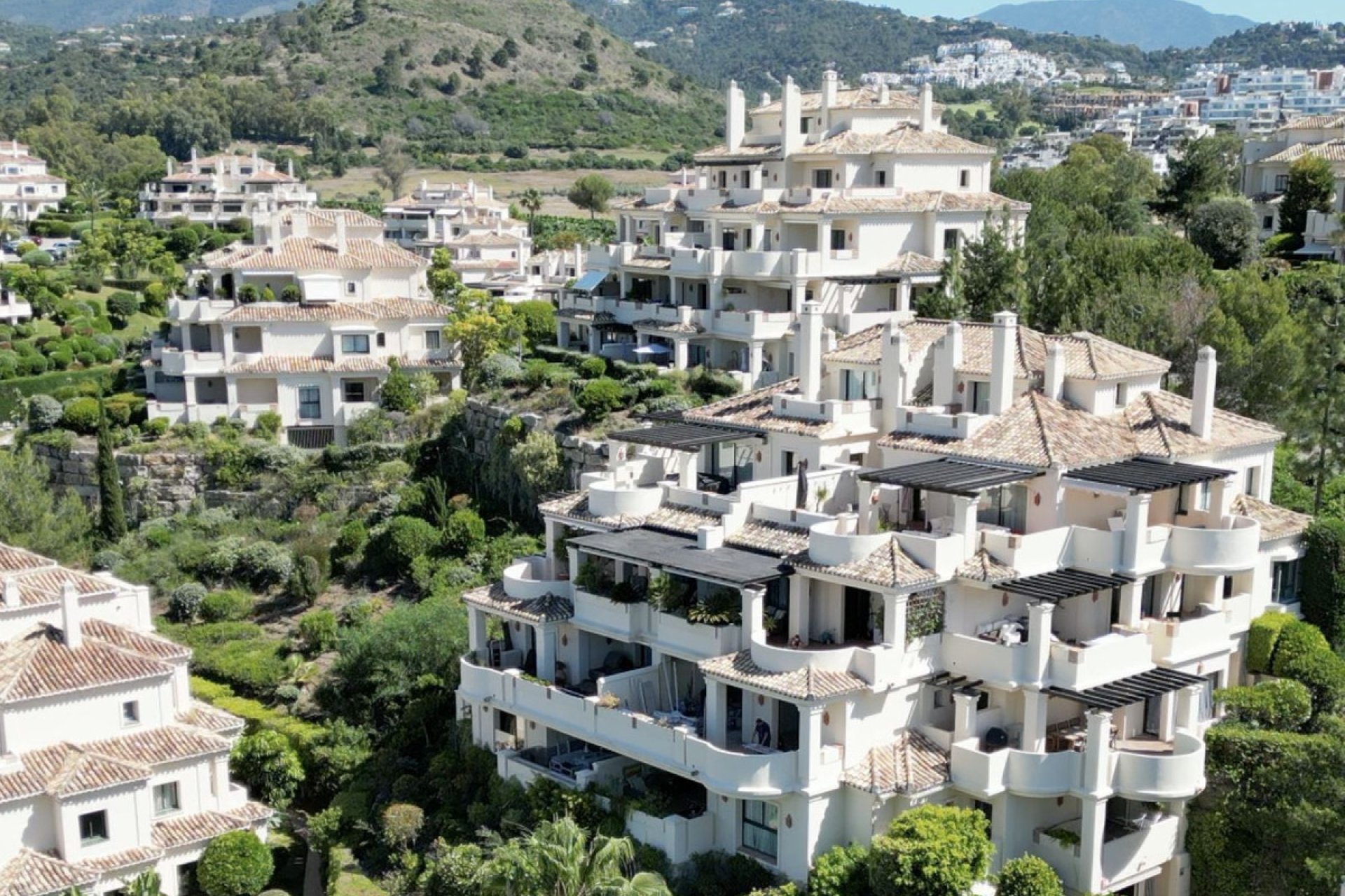 Reventa - Apartment - Middle Floor Apartment - Benahavís - Benahavís Centro