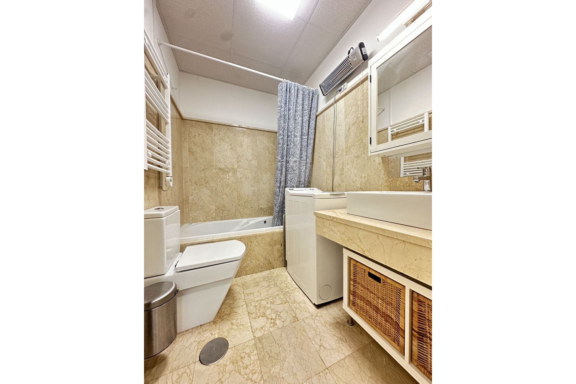 Reventa - Apartment - Middle Floor Apartment - Benahavís - Benahavís Centro