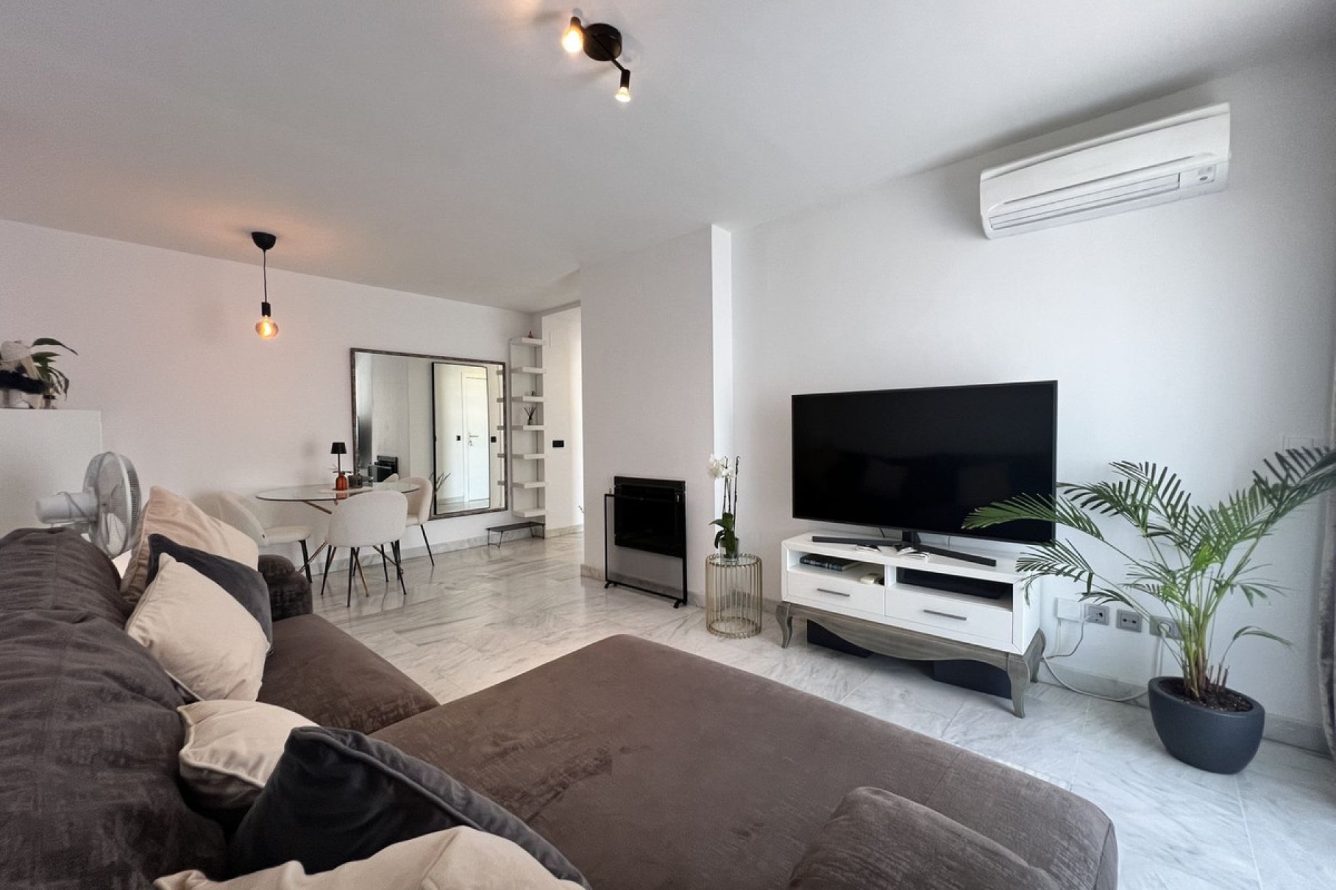 Reventa - Apartment - Middle Floor Apartment - Benahavís - Benahavís Centro