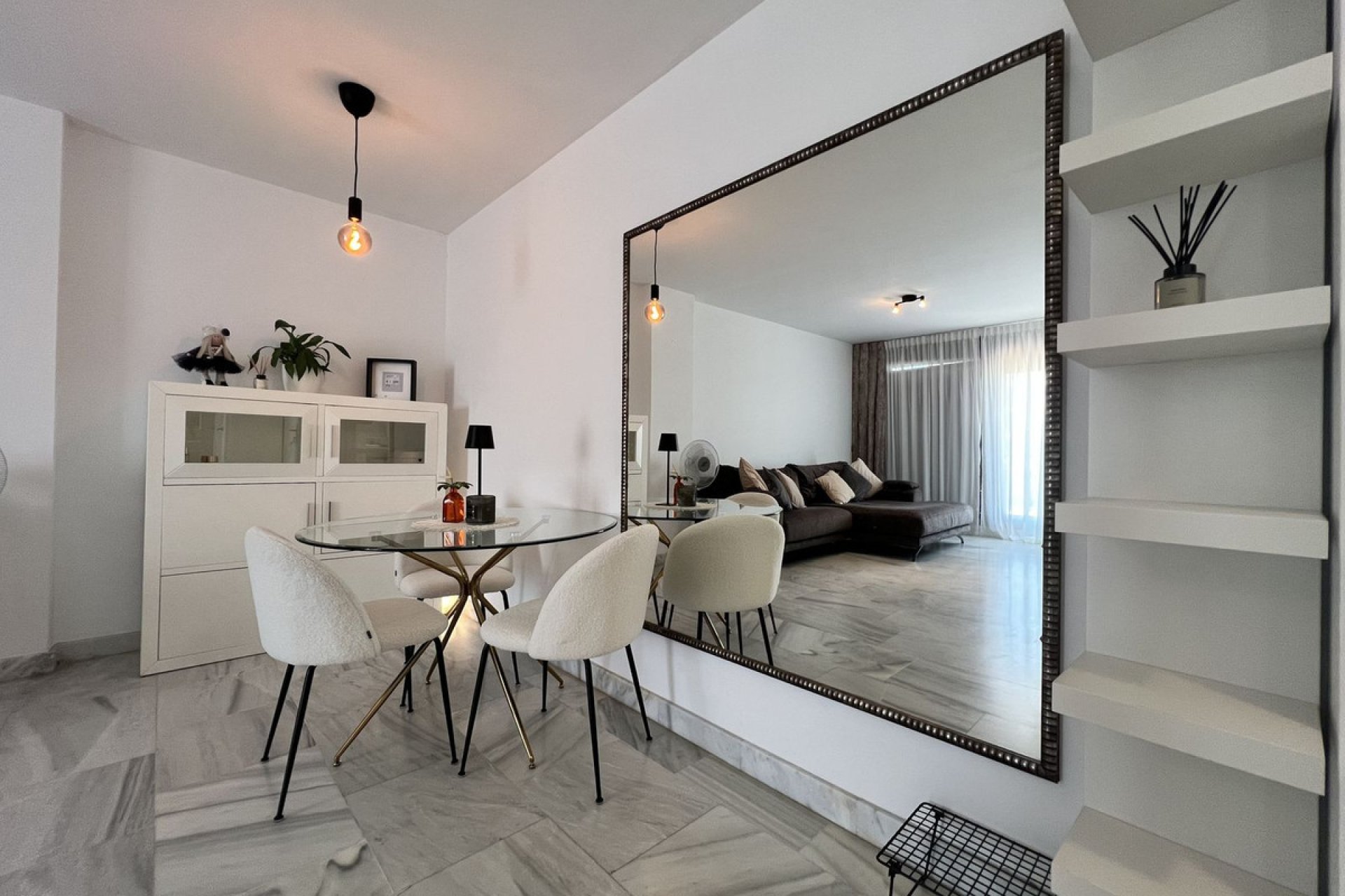 Reventa - Apartment - Middle Floor Apartment - Benahavís - Benahavís Centro