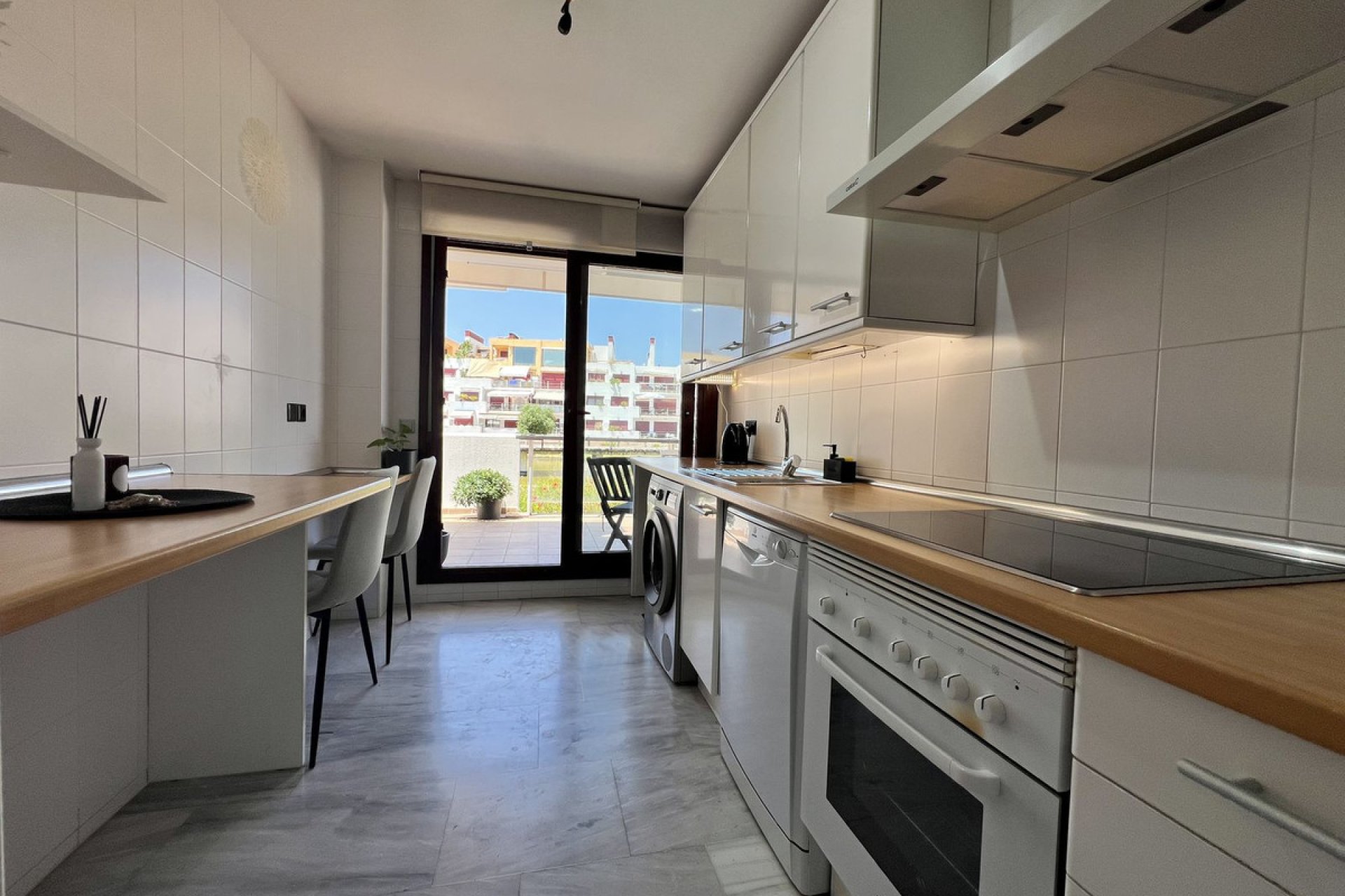 Reventa - Apartment - Middle Floor Apartment - Benahavís - Benahavís Centro