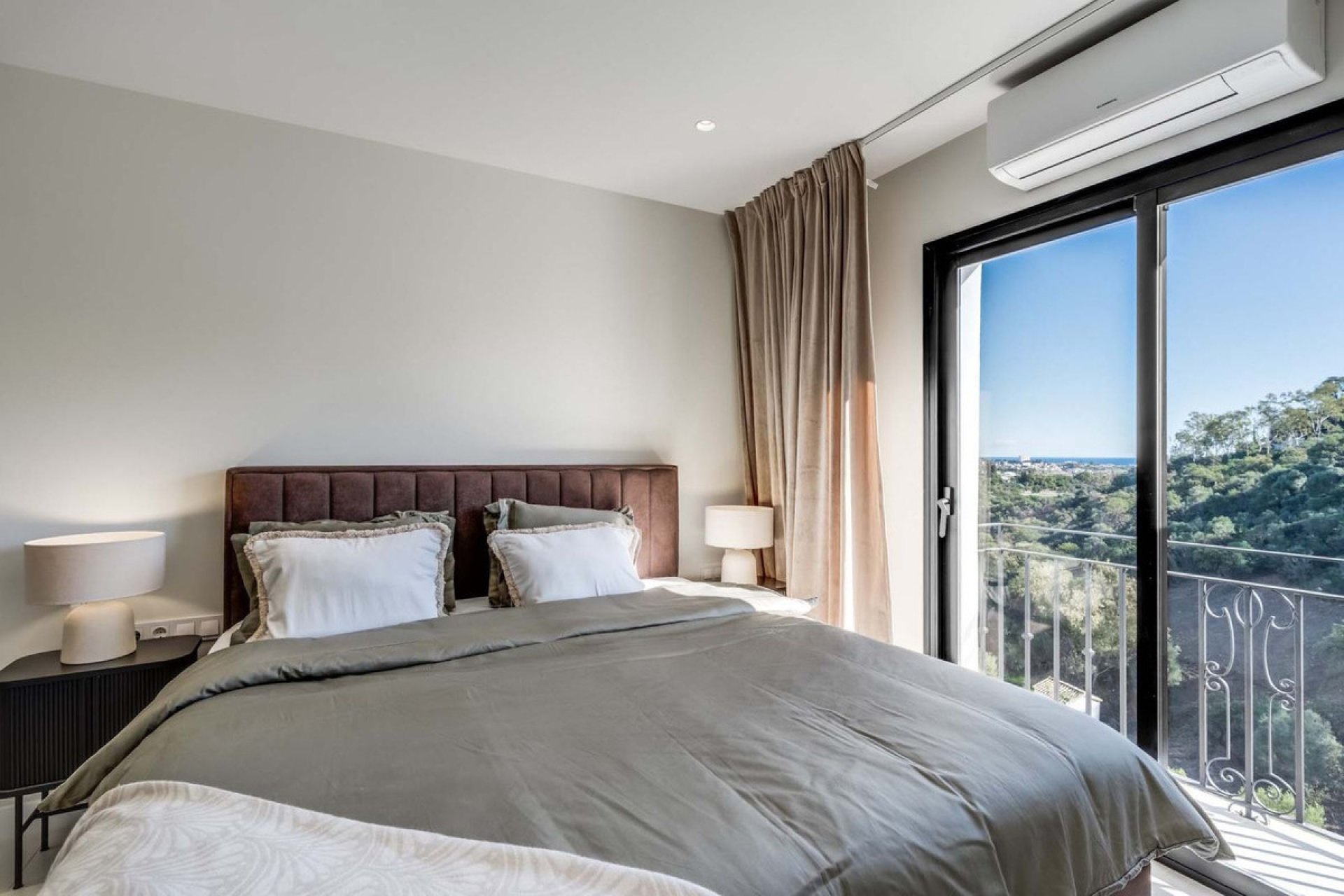 Reventa - Apartment - Middle Floor Apartment - Benahavís - Benahavís Centro