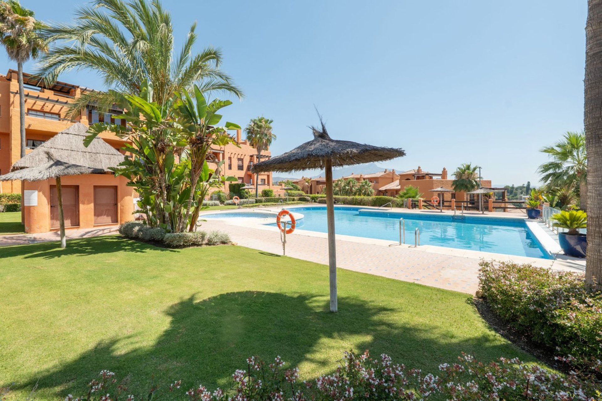 Reventa - Apartment - Middle Floor Apartment - Benahavís - Benahavís Centro