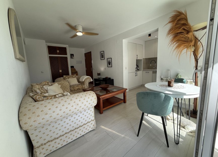 Reventa - Apartment - Middle Floor Apartment - Estepona - Estepona Centro