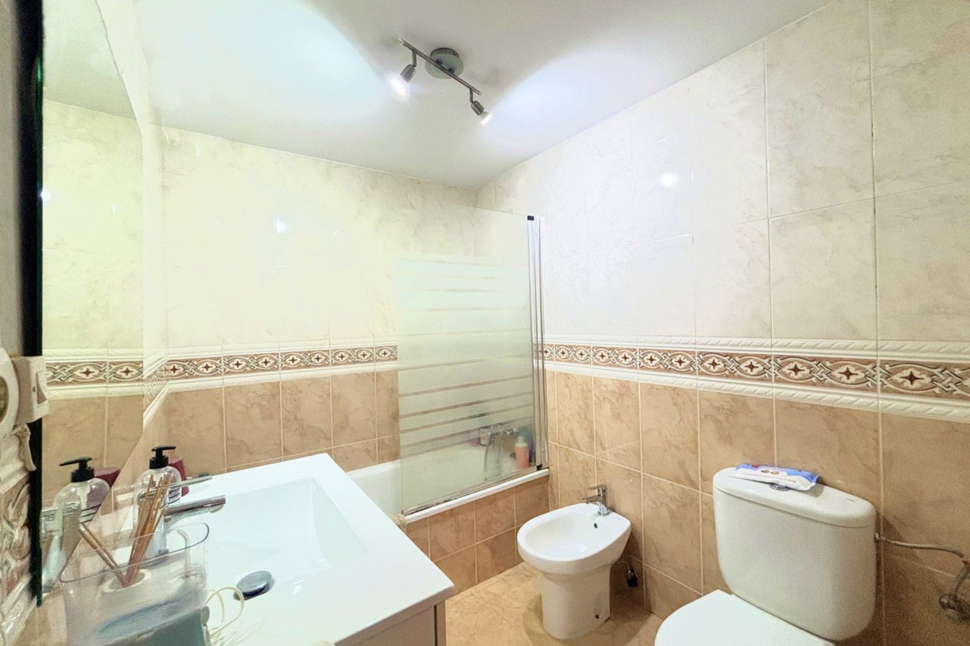 Reventa - Apartment - Middle Floor Apartment - Estepona - Estepona Centro