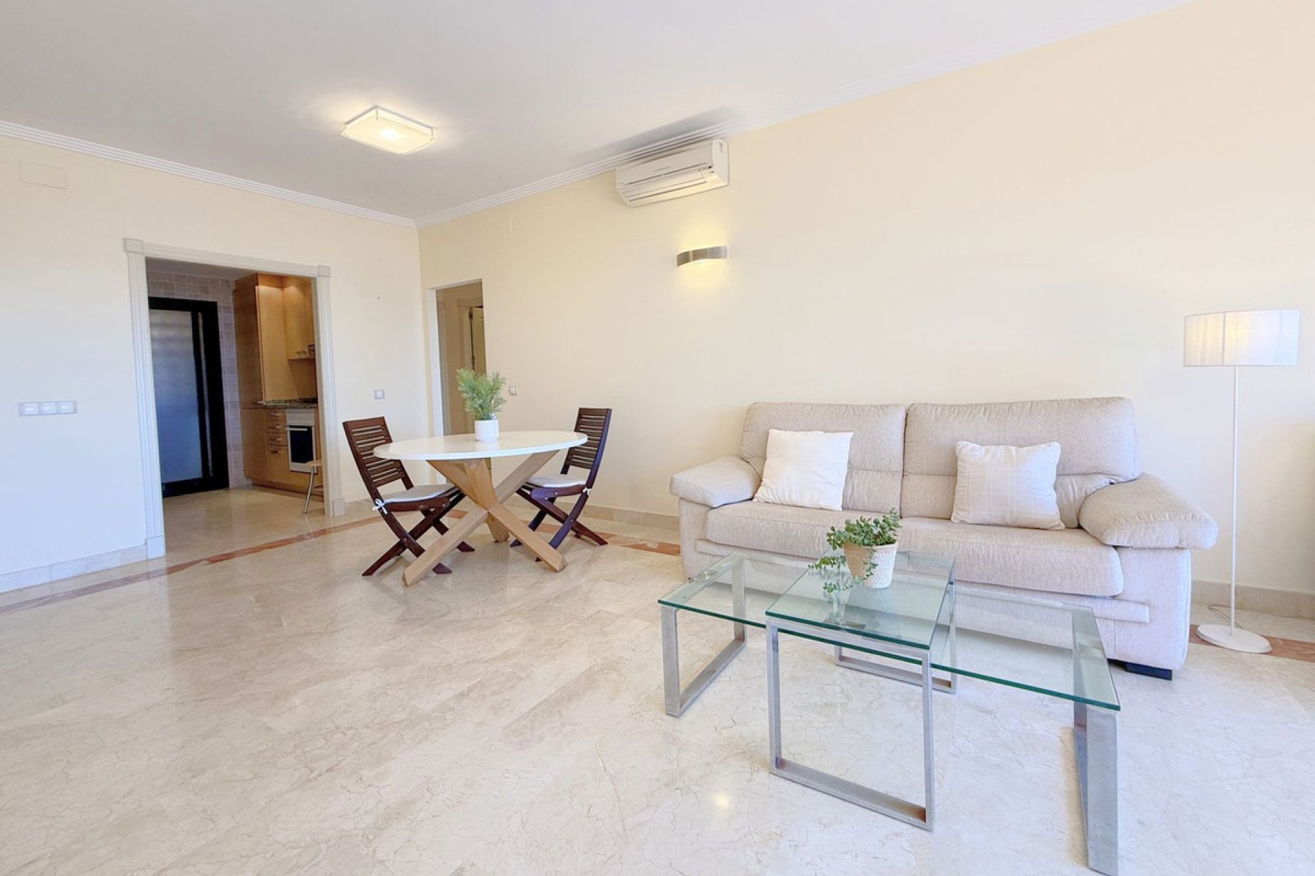 Reventa - Apartment - Middle Floor Apartment - Estepona - Estepona Centro