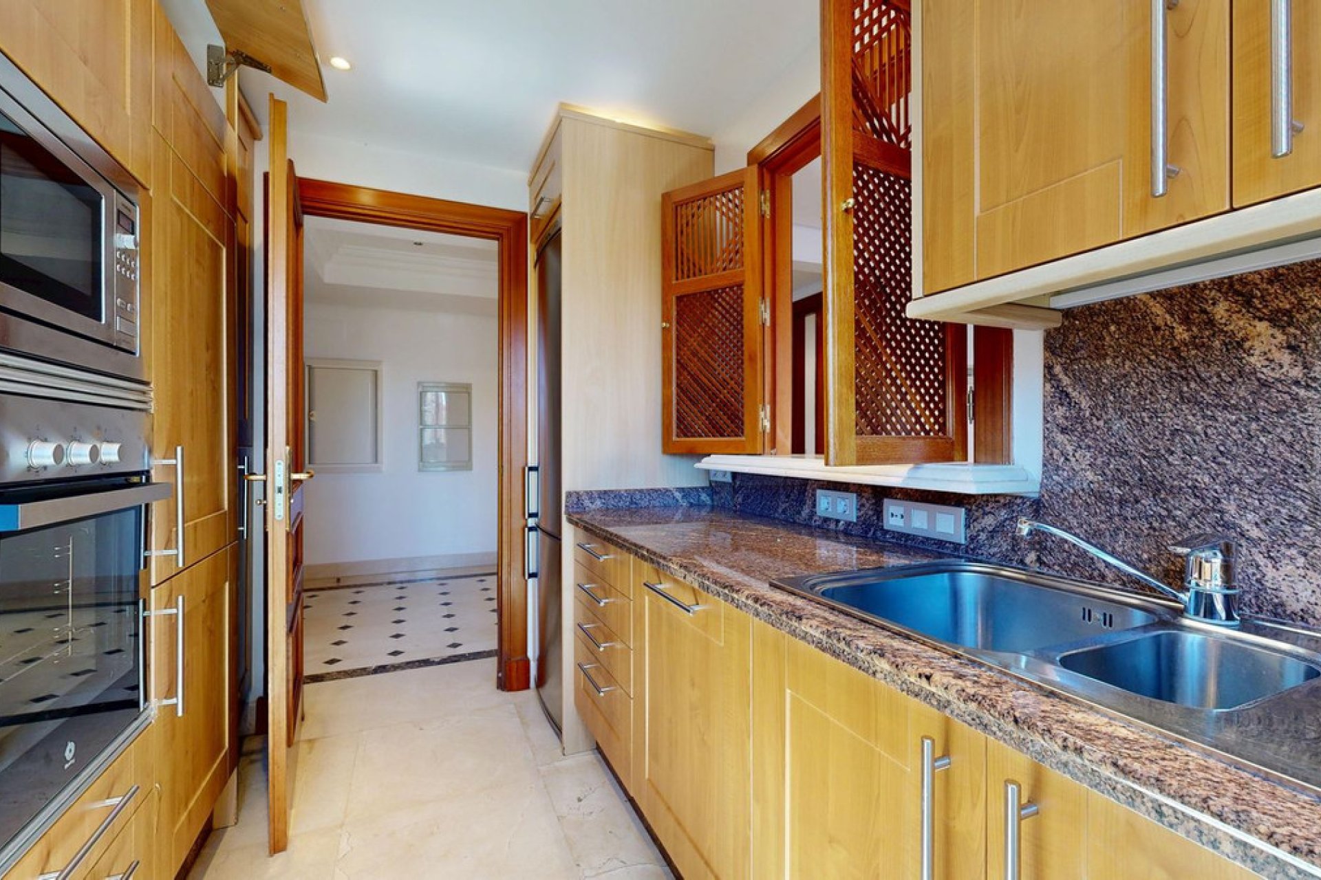 Reventa - Apartment - Middle Floor Apartment - Estepona - Estepona Centro