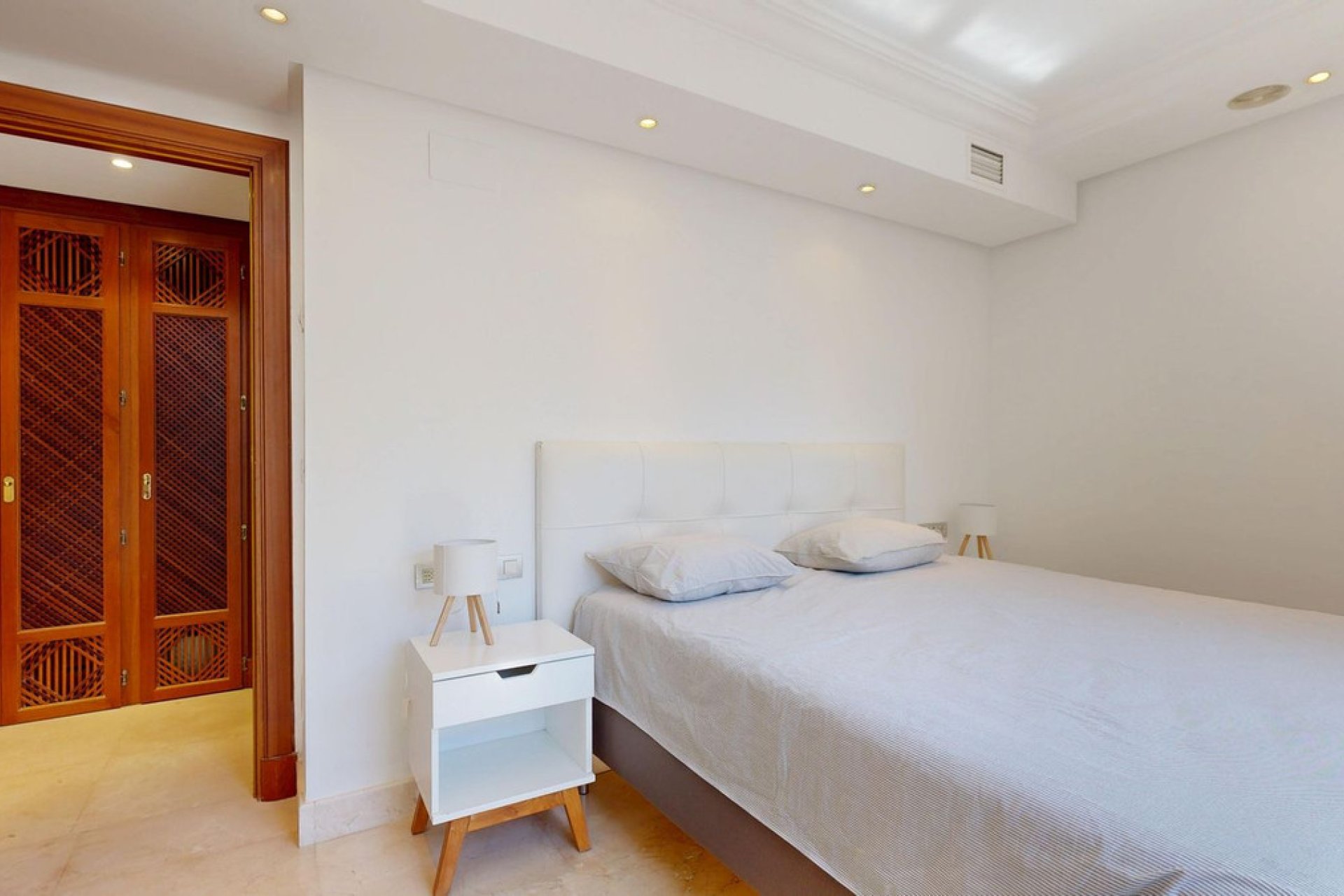 Reventa - Apartment - Middle Floor Apartment - Estepona - Estepona Centro