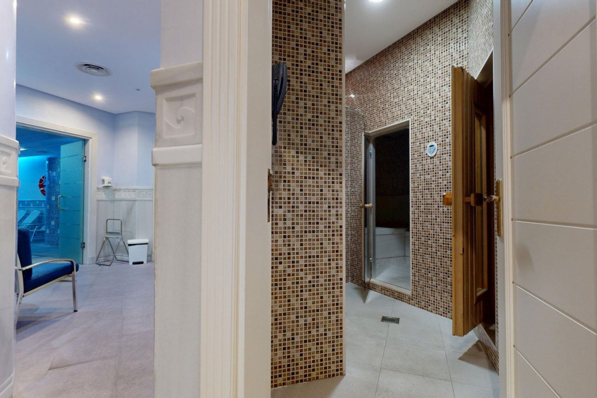 Reventa - Apartment - Middle Floor Apartment - Estepona - Estepona Centro