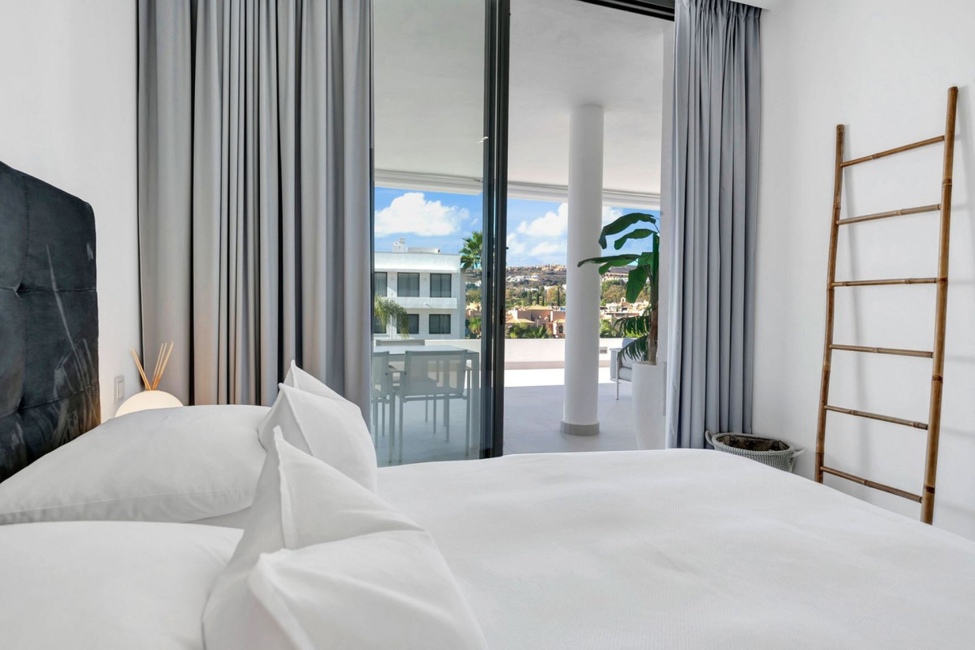 Reventa - Apartment - Middle Floor Apartment - Estepona - Estepona Centro