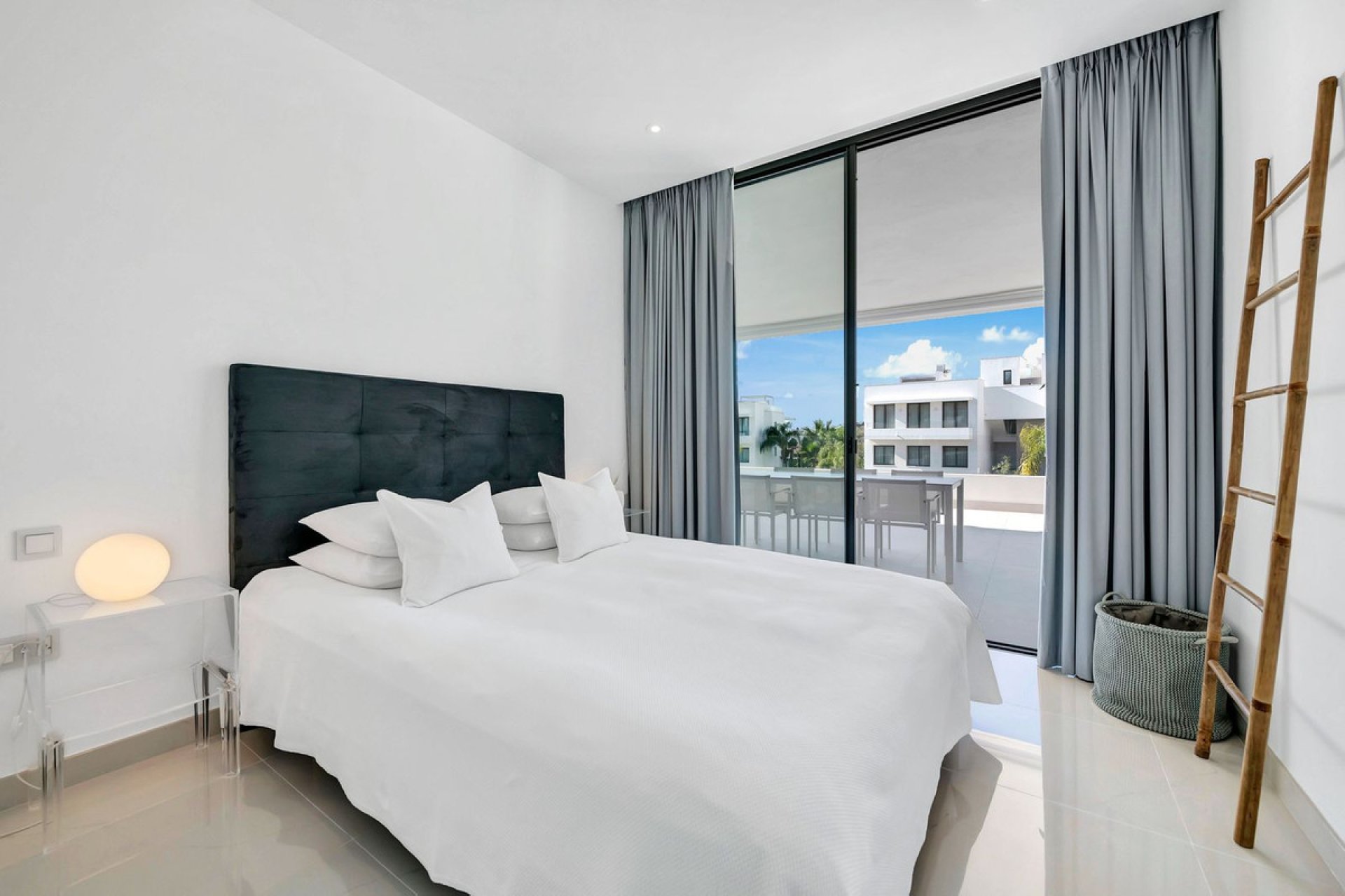 Reventa - Apartment - Middle Floor Apartment - Estepona - Estepona Centro