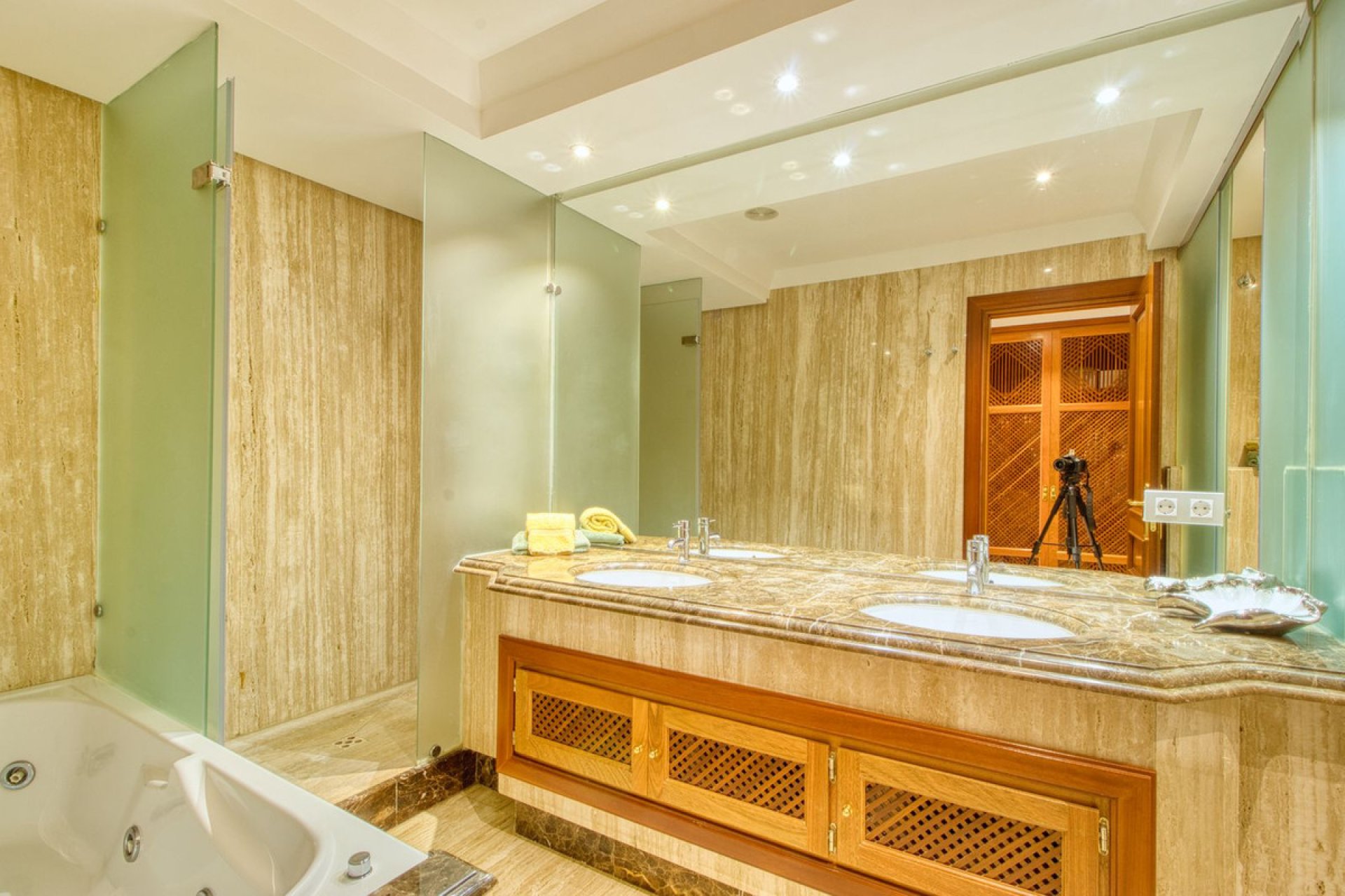 Reventa - Apartment - Middle Floor Apartment - Estepona - Estepona Centro