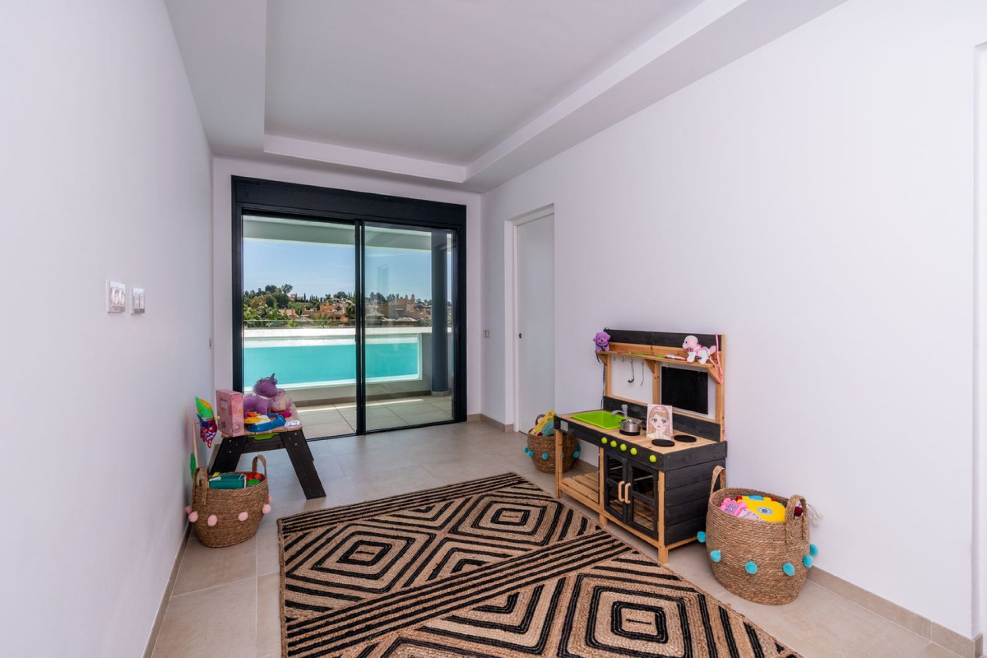 Reventa - Apartment - Middle Floor Apartment - Estepona - Estepona Centro