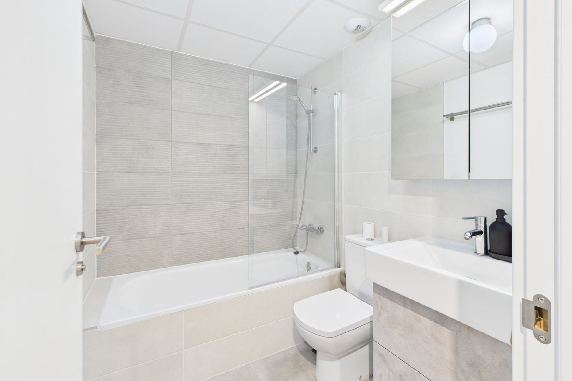 Reventa - Apartment - Middle Floor Apartment - Estepona - Estepona Centro