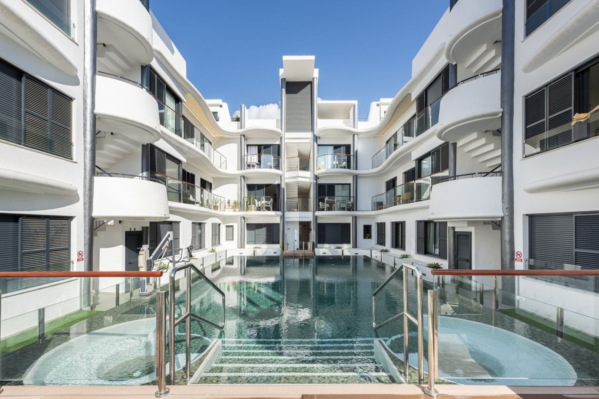 Reventa - Apartment - Middle Floor Apartment - Estepona - Estepona Centro