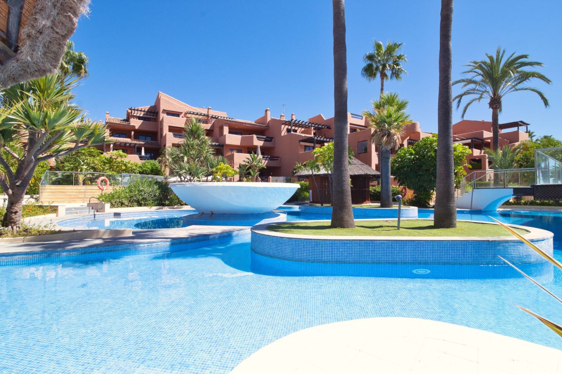 Reventa - Apartment - Middle Floor Apartment - Estepona - Estepona Centro