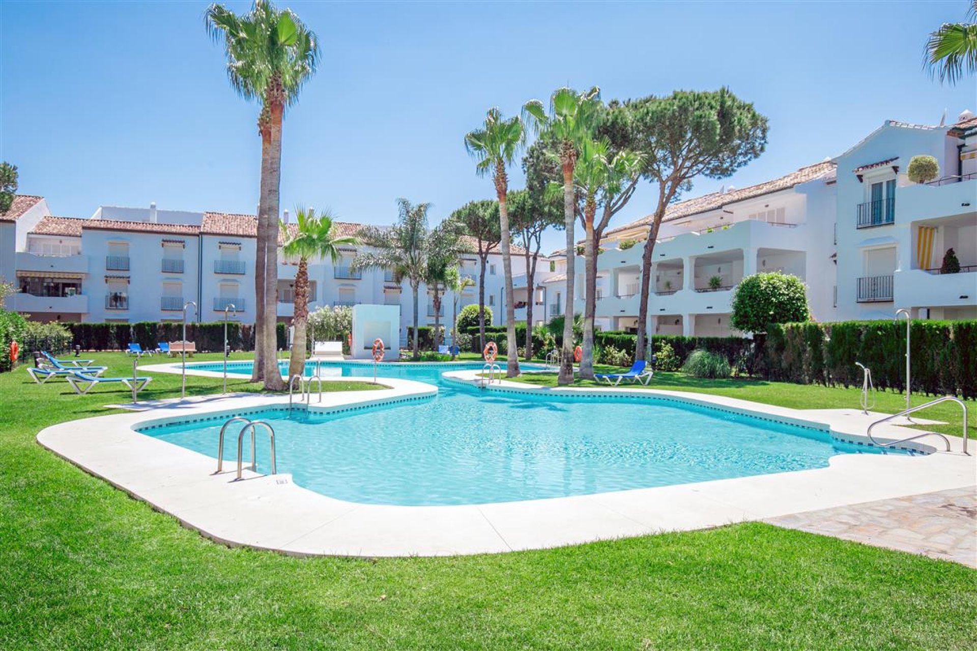 Reventa - Apartment - Middle Floor Apartment - Estepona - Estepona Centro