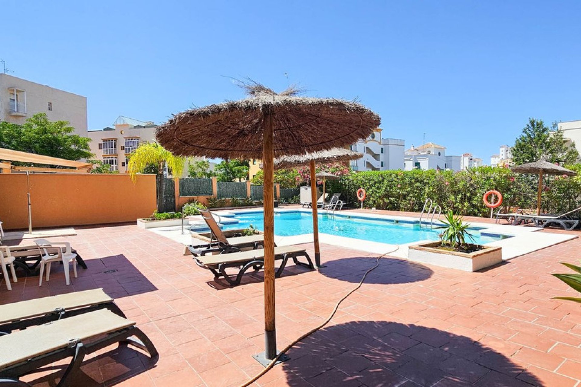 Reventa - Apartment - Middle Floor Apartment - Estepona - Estepona Centro